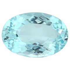 Gemstone Natural Aquamarine 10.61 carats light blue color earth mined Brazil