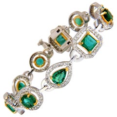 10.62 Carat Natural Emeralds Diamond Halo Bracelet 14 Karat*