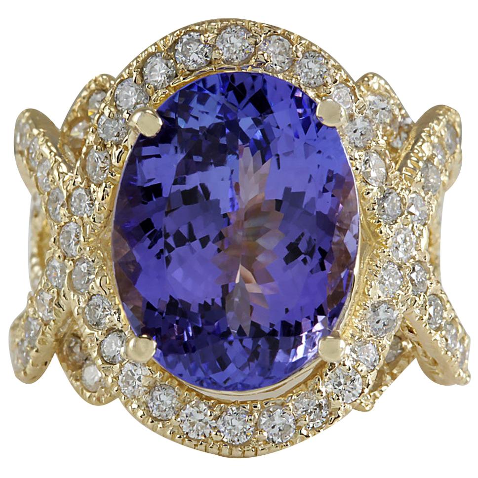 Exquisite Natural Tanzanite Diamond Ring: Crafted in 14 Karat Yellow Gold For Sale