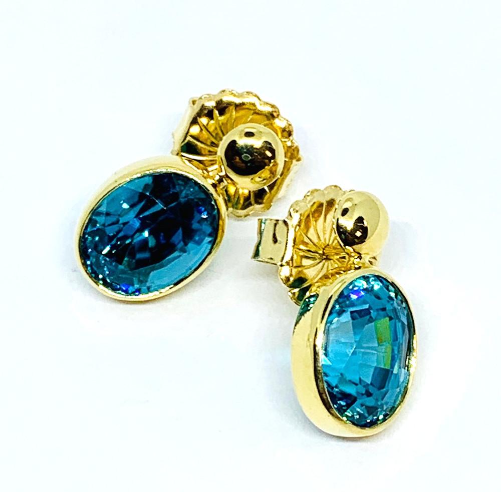 Artisan Blue Zircon and 18k Yellow Gold Drop Earrings. 10.62 Carats Total For Sale
