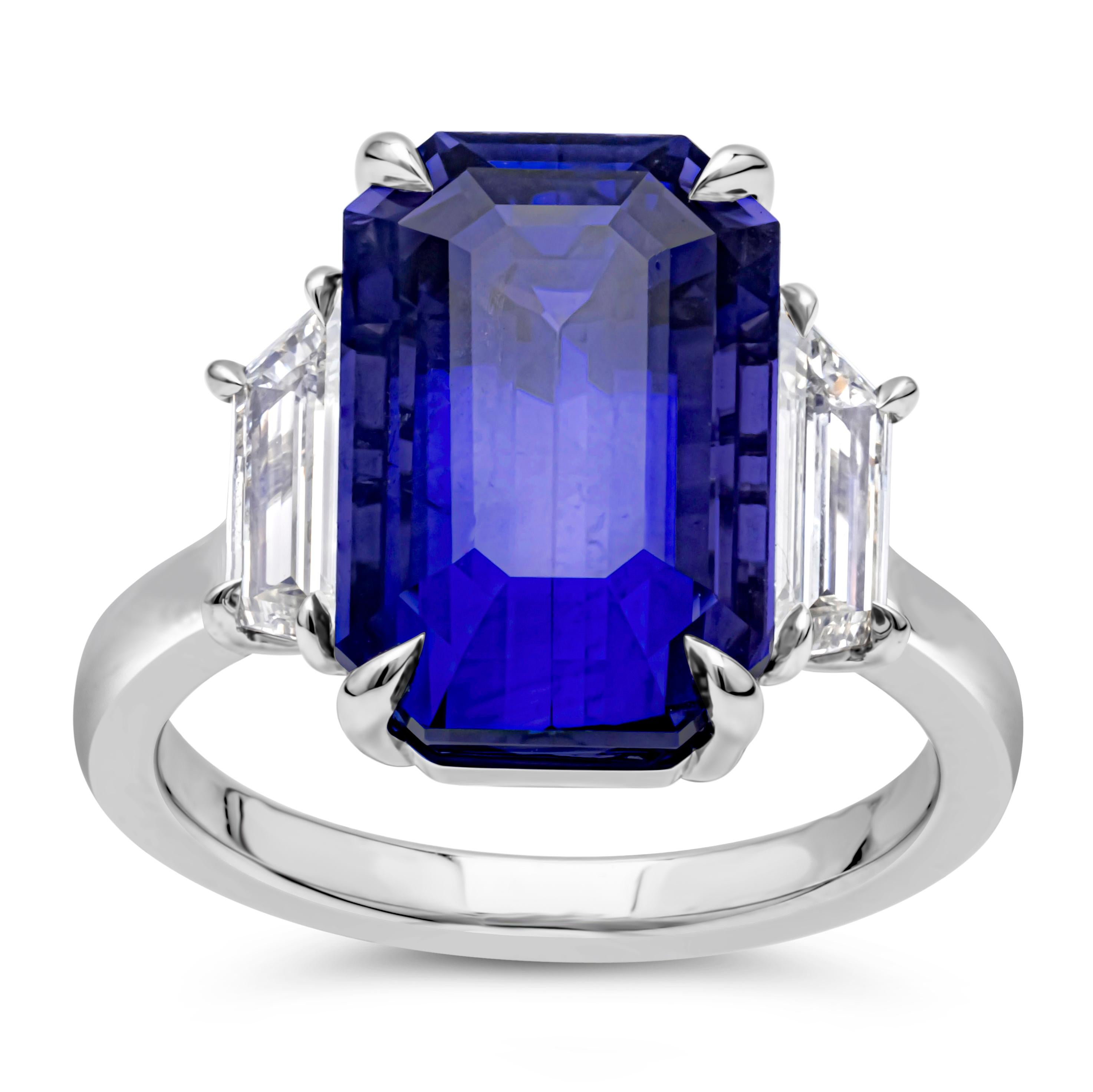 Contemporary 10.62 Carats Emerald Cut No-Heat Color Change Blue Sapphire Three-Stone Ring For Sale