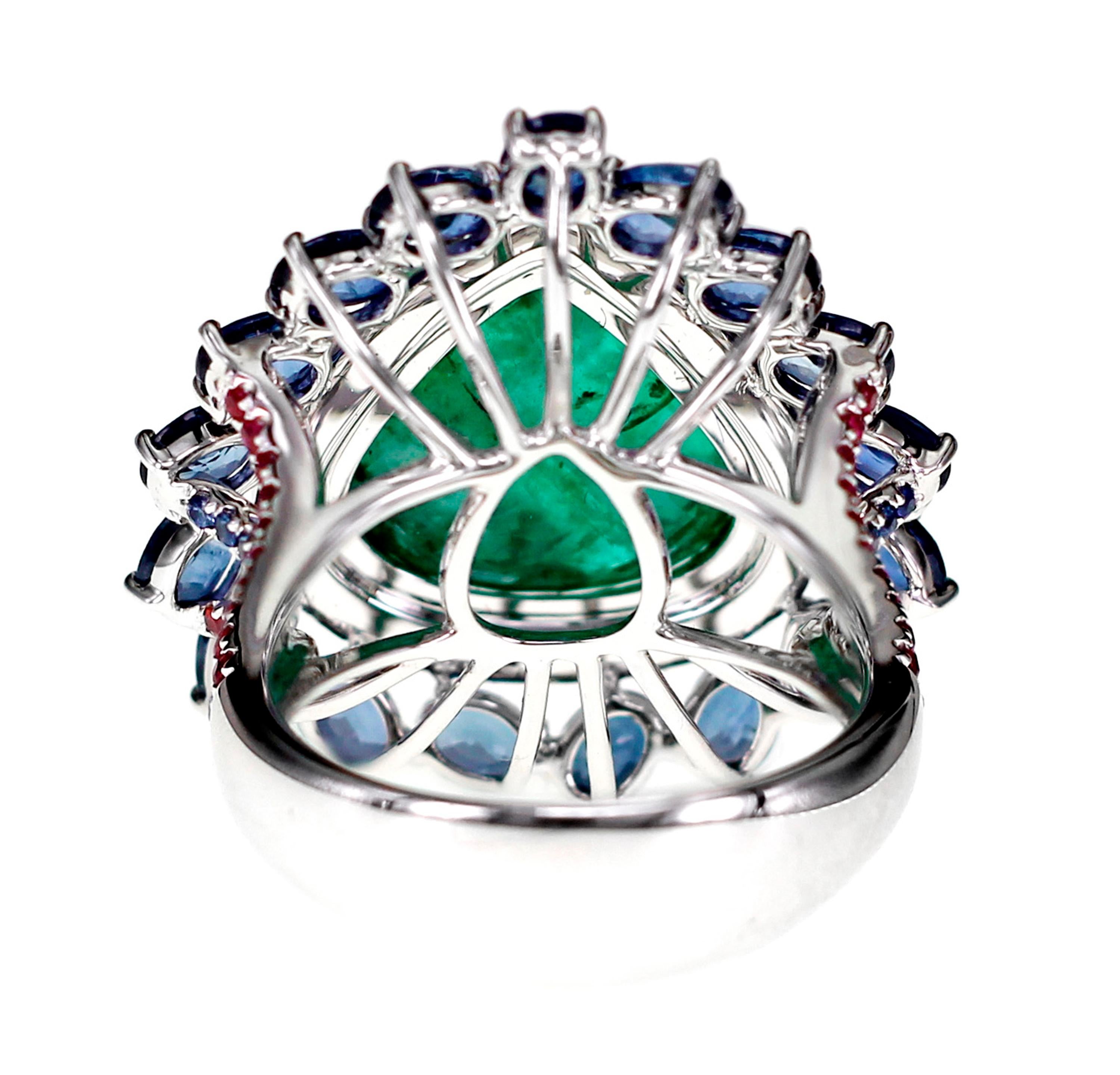 10.65 Carat Emerald Set with Ruby and Sapphire Antique Ring In New Condition In Hung Hom, HK