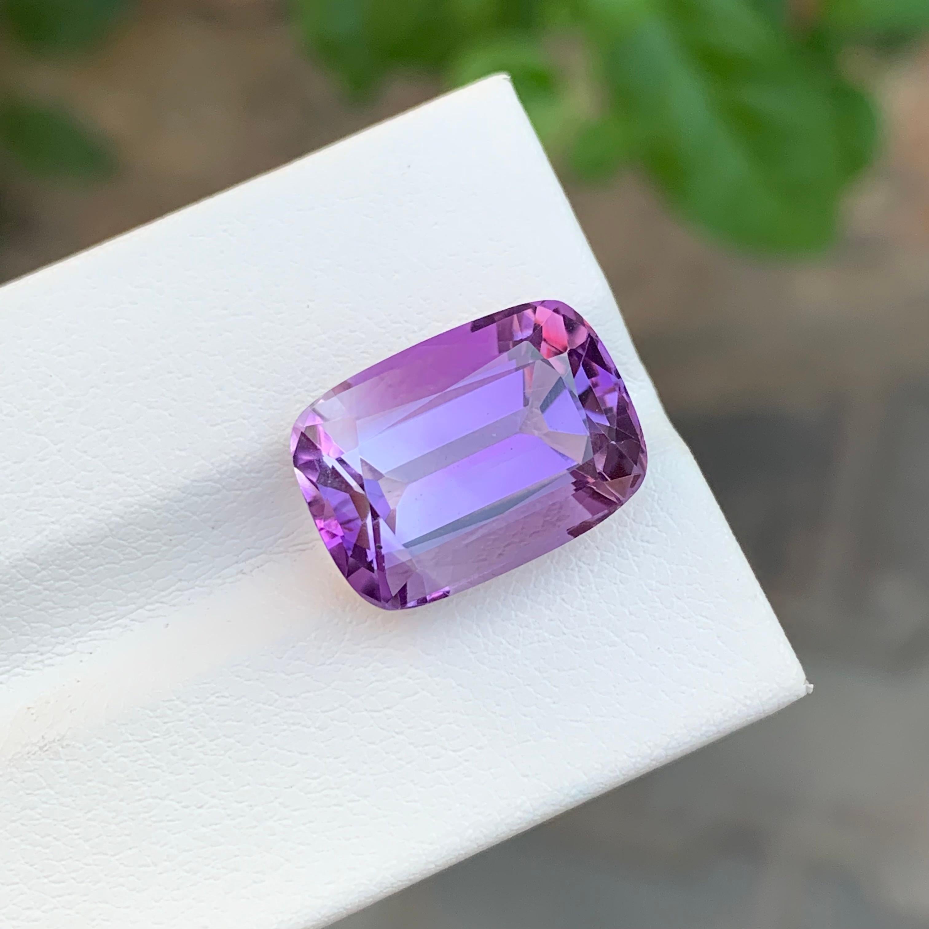 10,65 Karat Natürlicher loser Amethyst Lange Kissenform Edelstein für Schmuck (Arts and Crafts) im Angebot