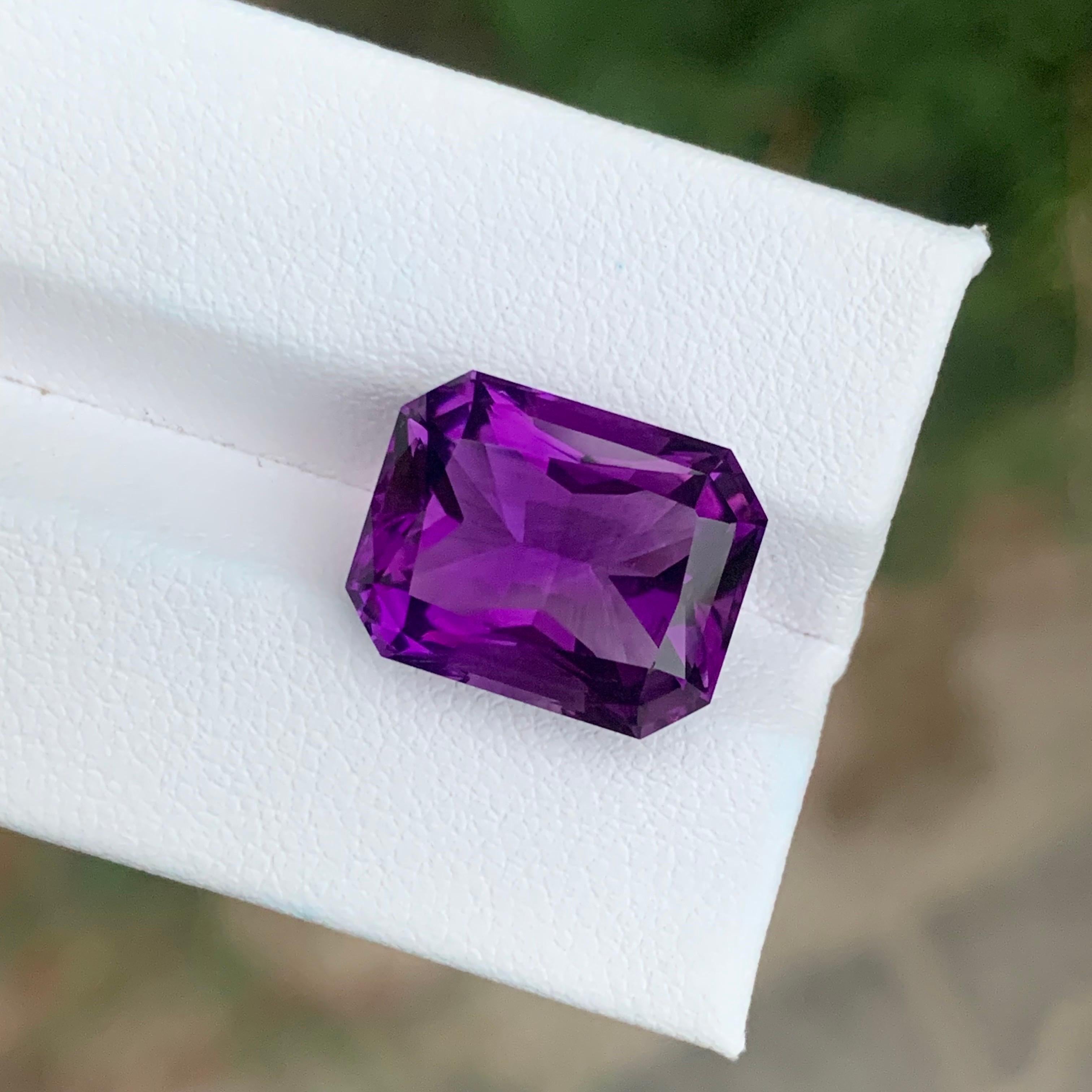 10,65 Karat Natürlicher loser dunkelvioletter Amethyst im Scherenschliff Edelstein für Damen oder Herren im Angebot
