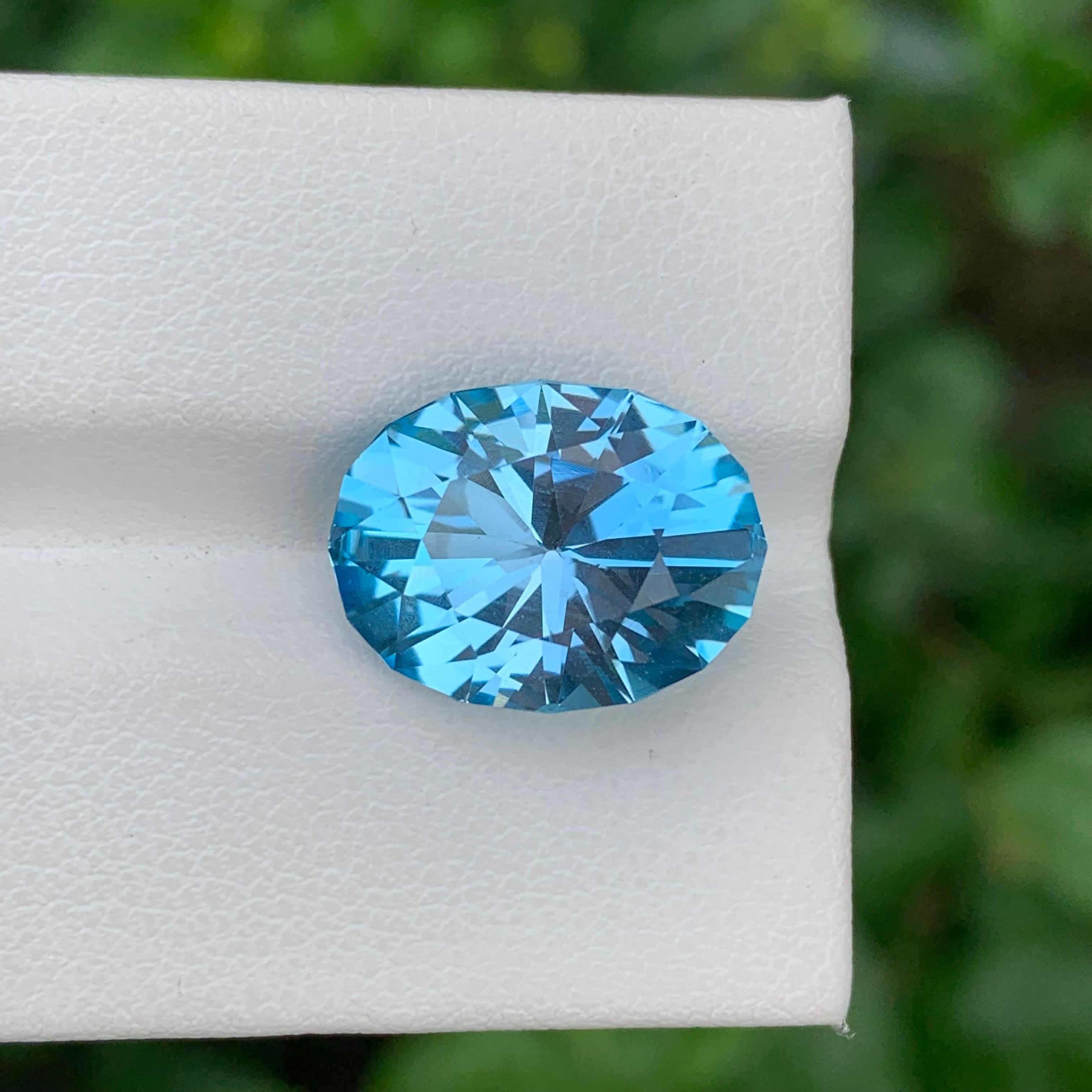 10.65 Carat Stunning Loose Blue Topaz Oval Shape Gem For Necklace For Sale 2