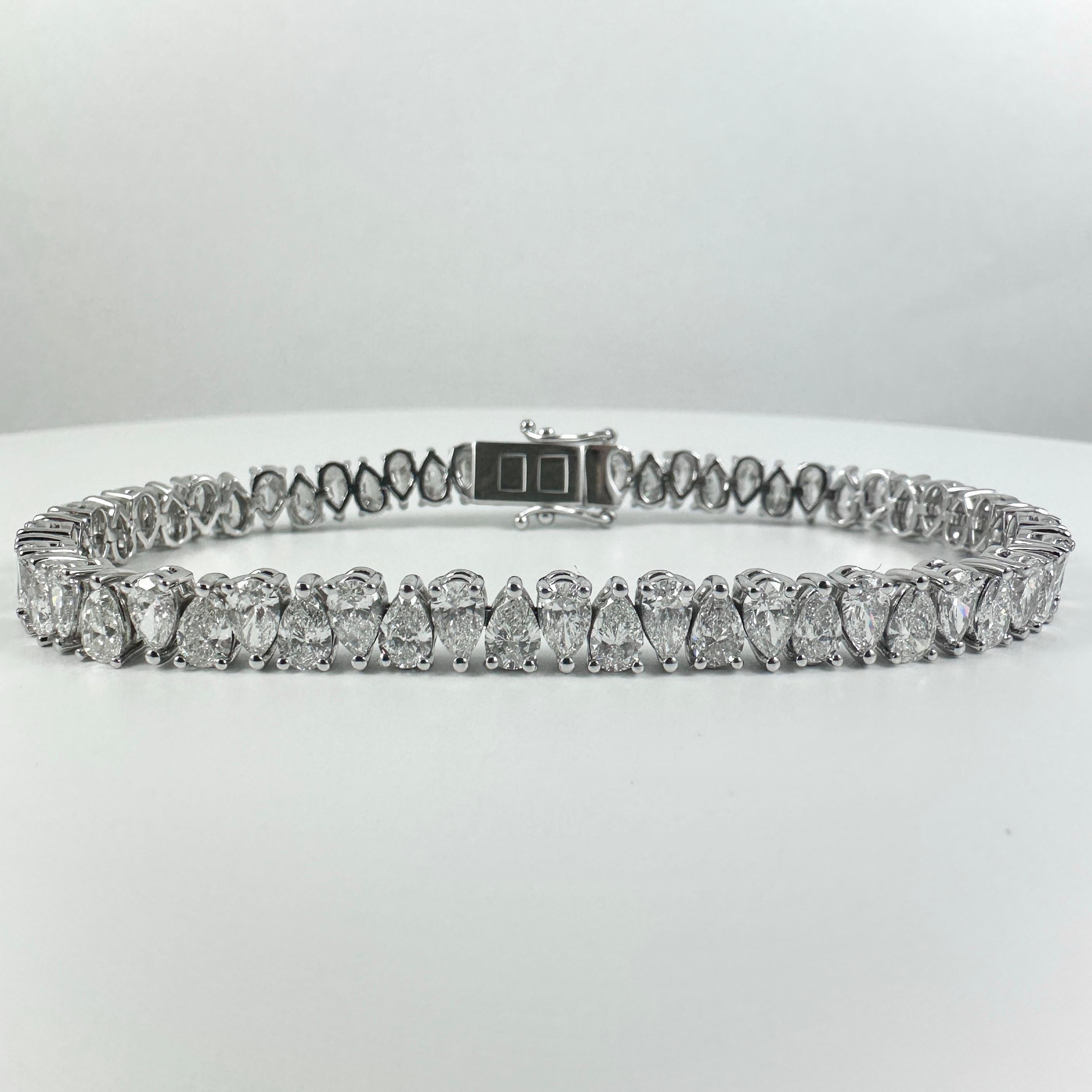 Bracciale Tennis con diamanti a forma di pera da 10,66 carati in oro bianco 14K, 7 pollici in vendita 2