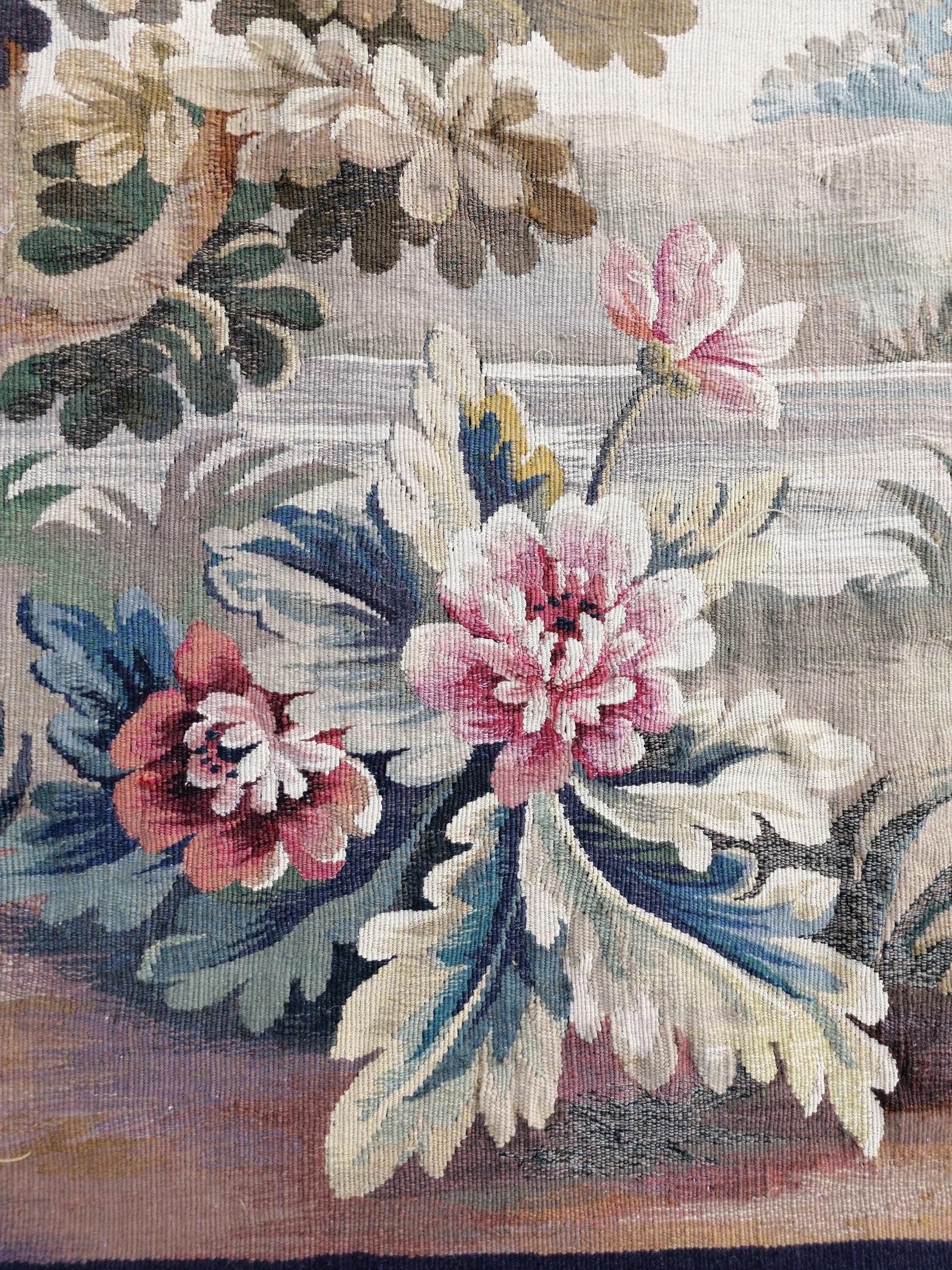 1063 -  19th Century Greenery Tapestry In Excellent Condition In Paris, FR