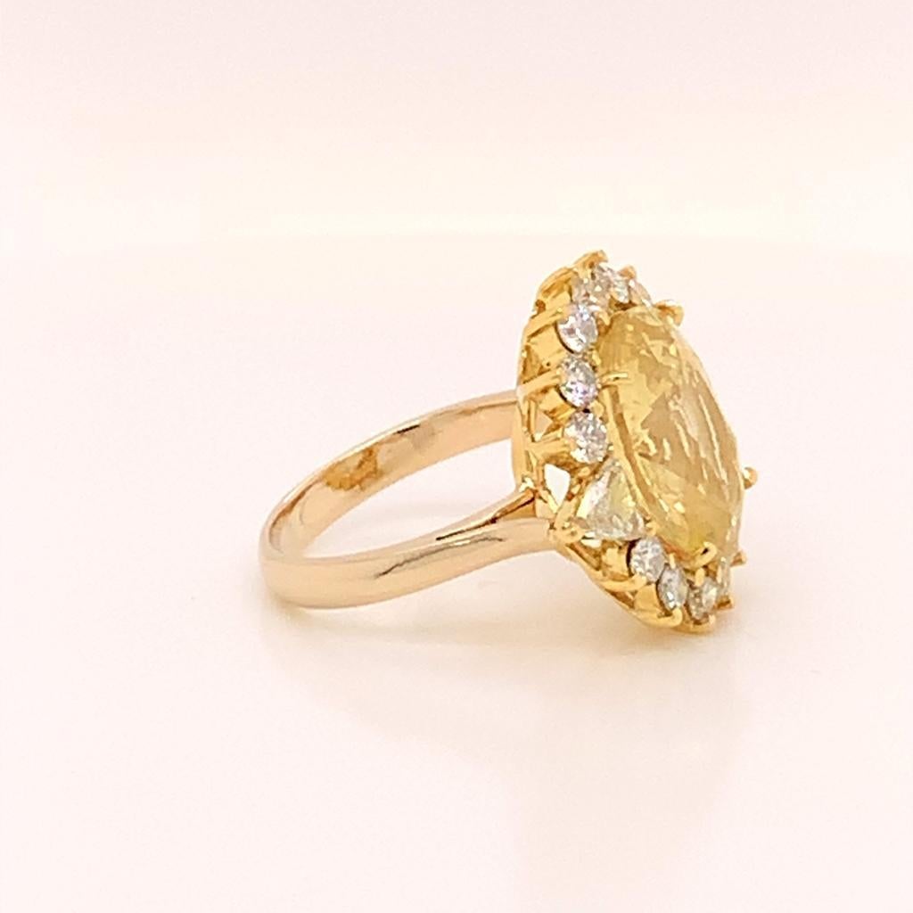 10.68 Carat Oval Cut Unheated Yellow Sapphire and Diamond Ring in Yellow Gold For Sale 1