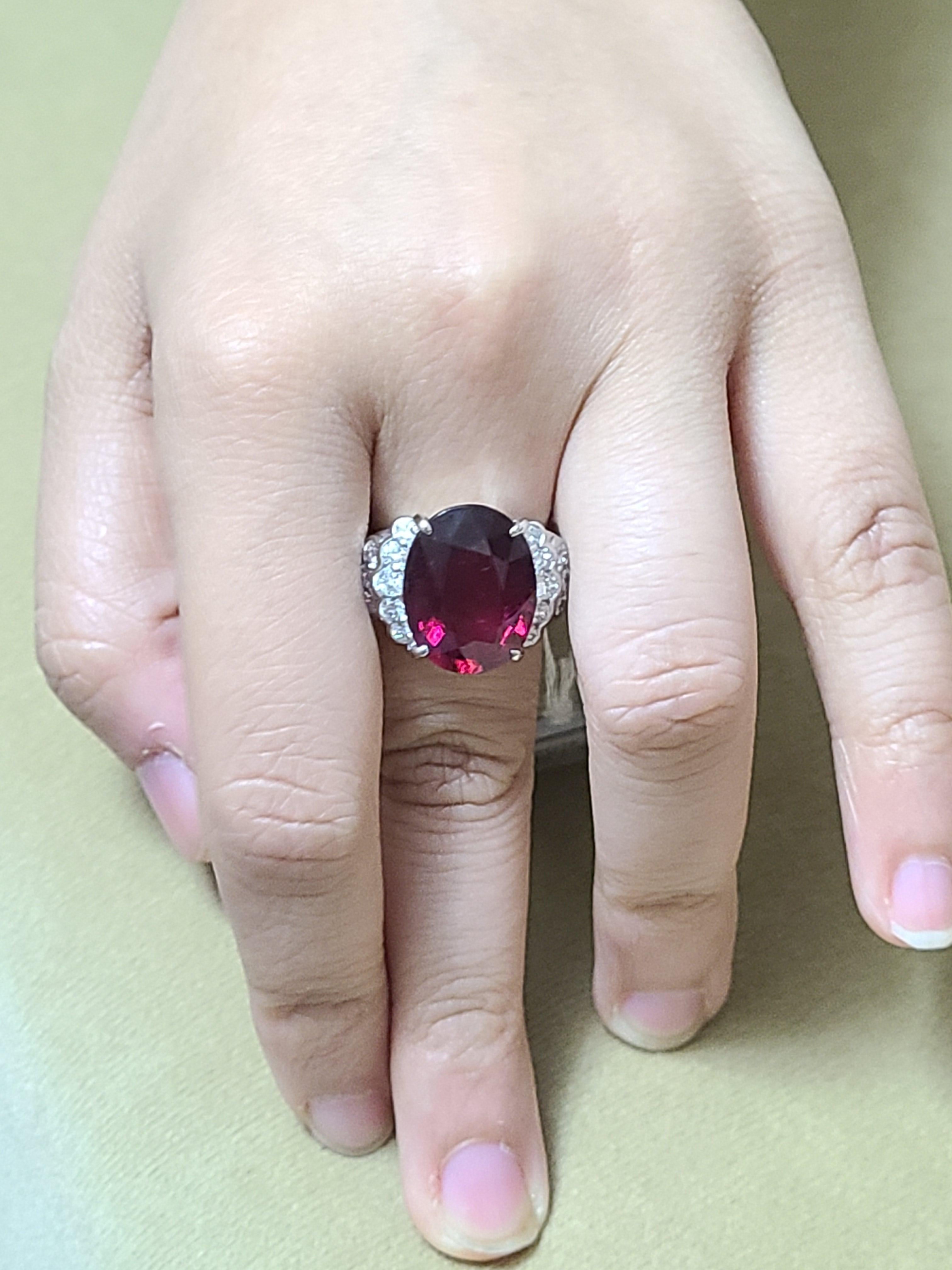 10.68 Carat Rubellite Ring Set in Platinum PT900 with Diamonds In New Condition In Hong Kong, HK