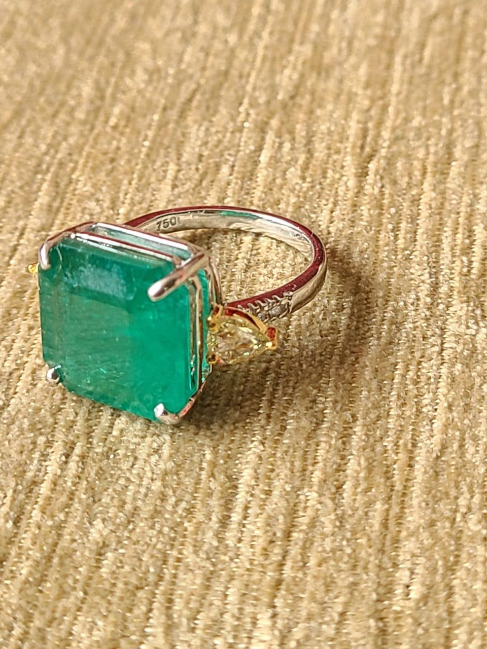Art Deco 10.68 Carats, Zambian Emerald & Rose Cut Diamonds Cocktail/ Engagement Ring
