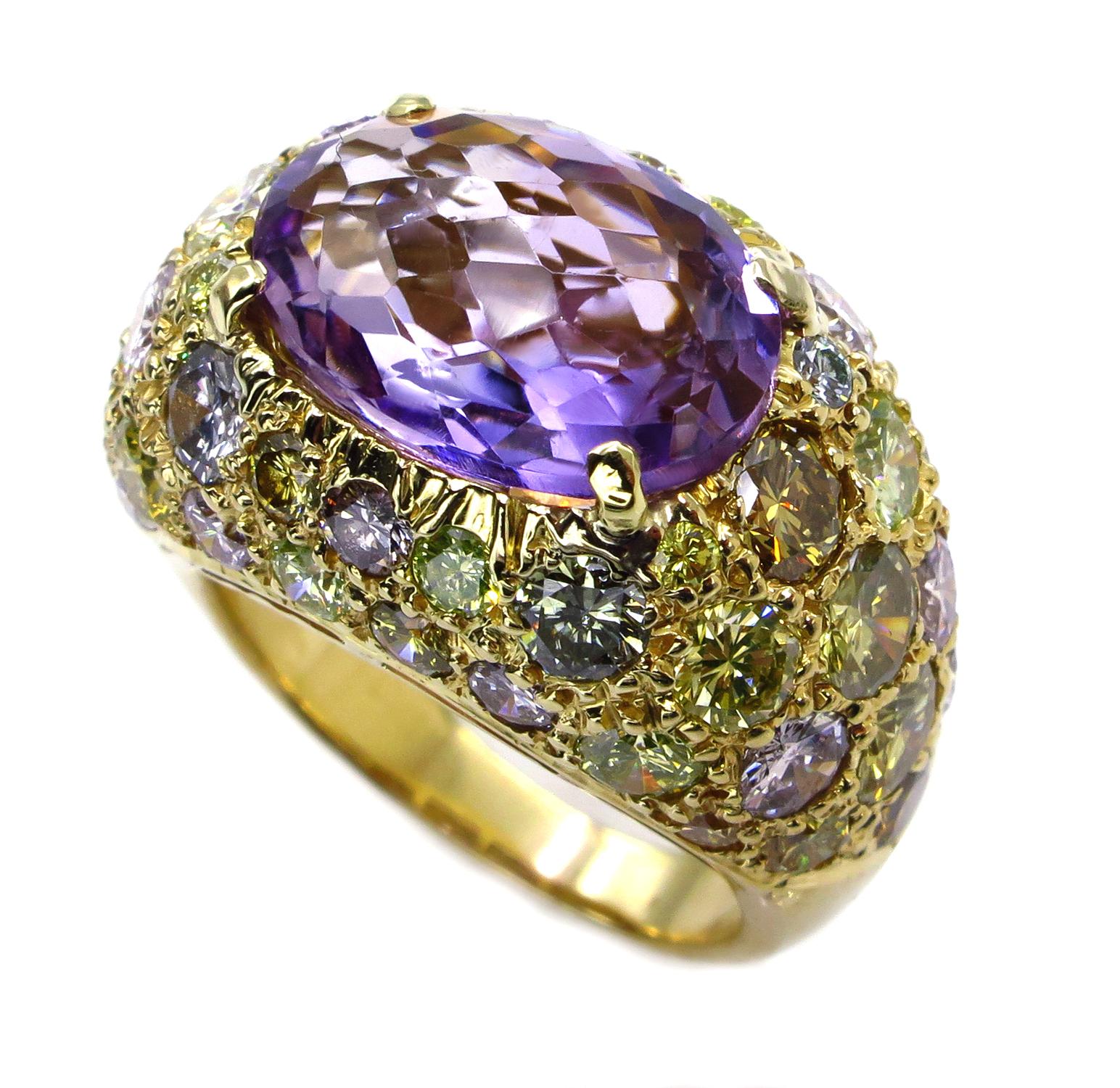 Oval Cut 10.68 Carat Natural Fancy Multicolored Diamonds & Amethyst Dome 18k Gold Ring For Sale
