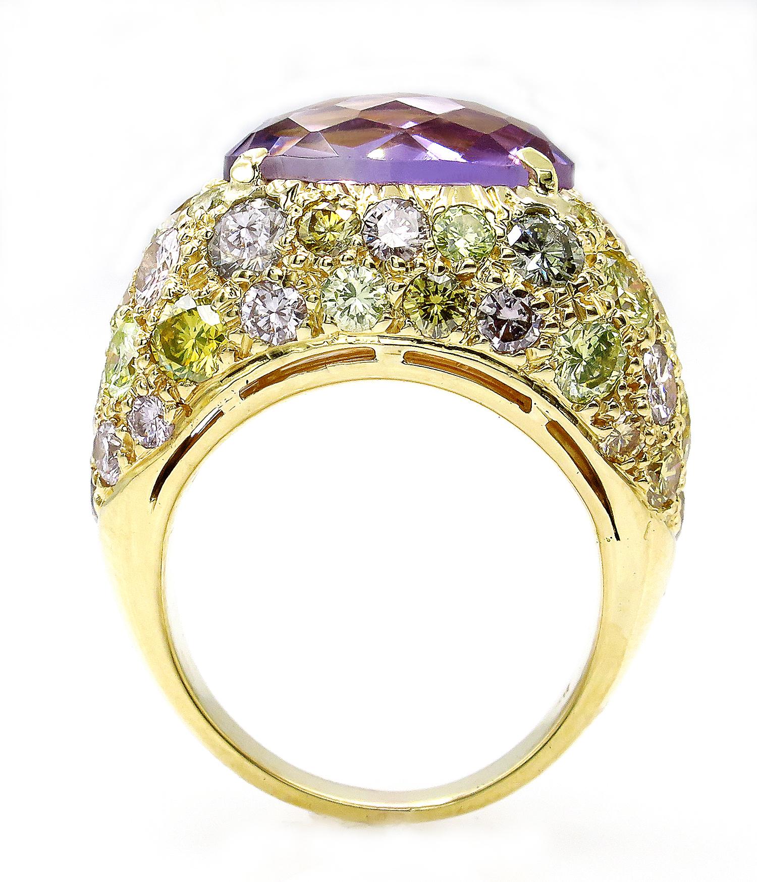 Women's 10.68 Carat Natural Fancy Multicolored Diamonds & Amethyst Dome 18k Gold Ring For Sale