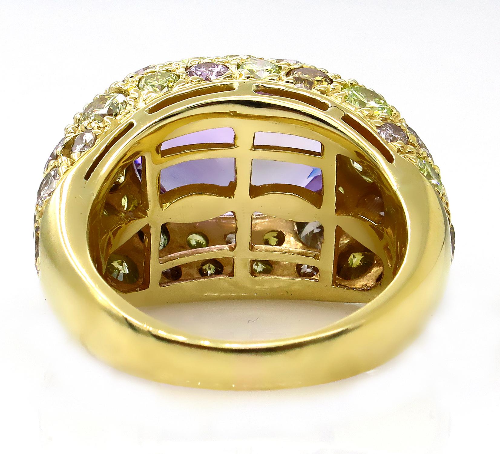 10.68 Carat Natural Fancy Multicolored Diamonds & Amethyst Dome 18k Gold Ring For Sale 1