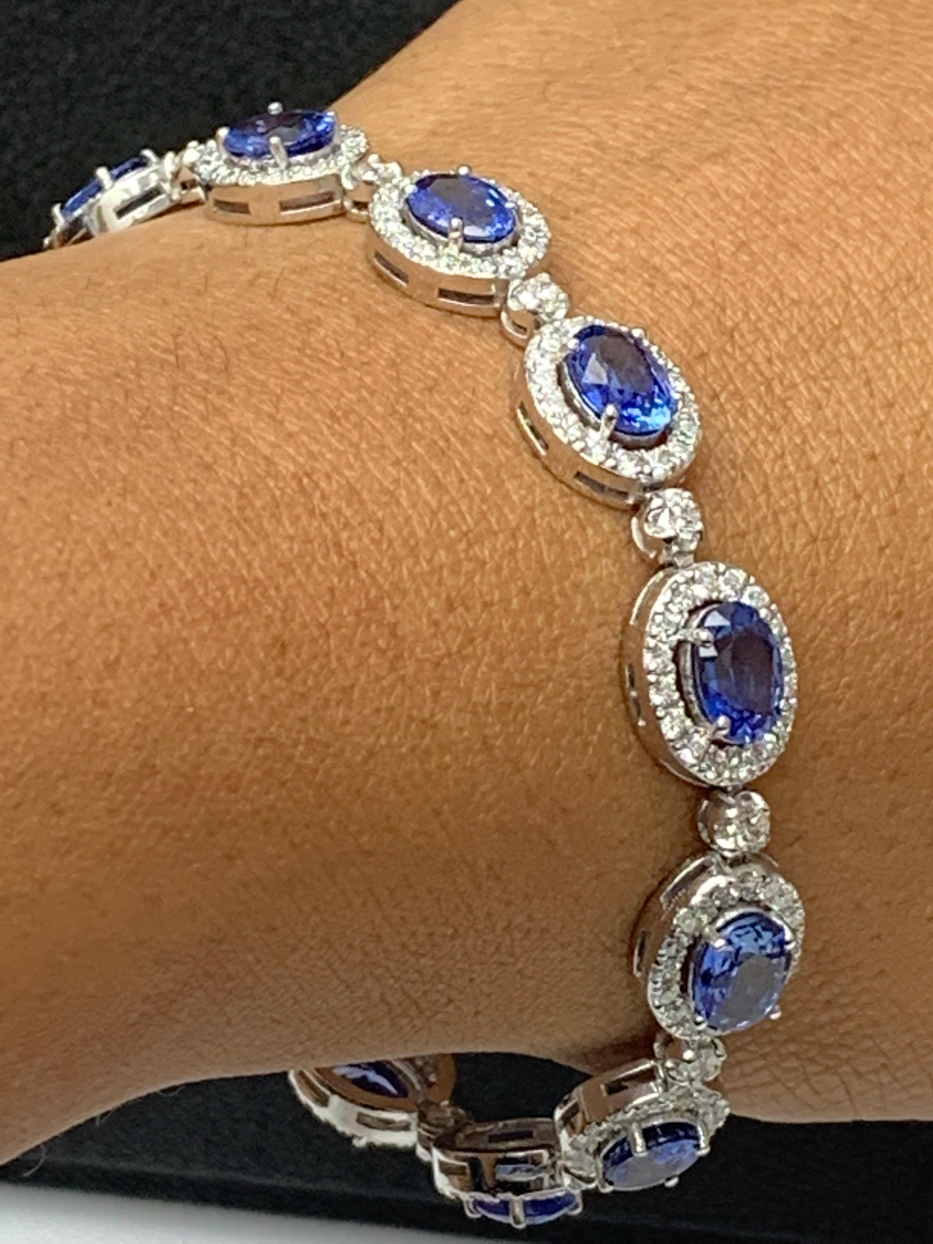 10.69 Carat Oval Blue Sapphire and Diamond Halo Bracelet in 14K White Gold For Sale 8