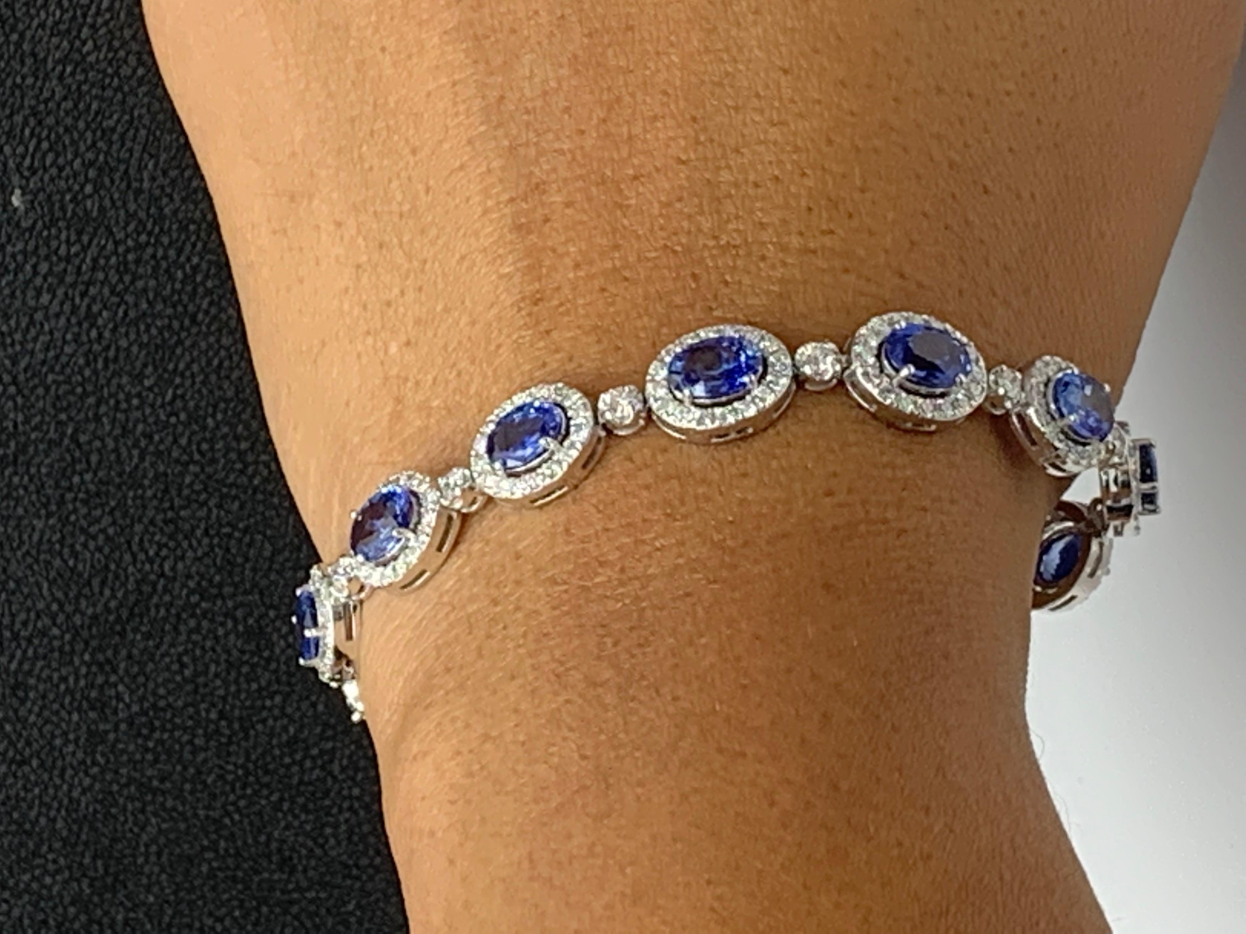10.69 Carat Oval Blue Sapphire and Diamond Halo Bracelet in 14K White Gold For Sale 13