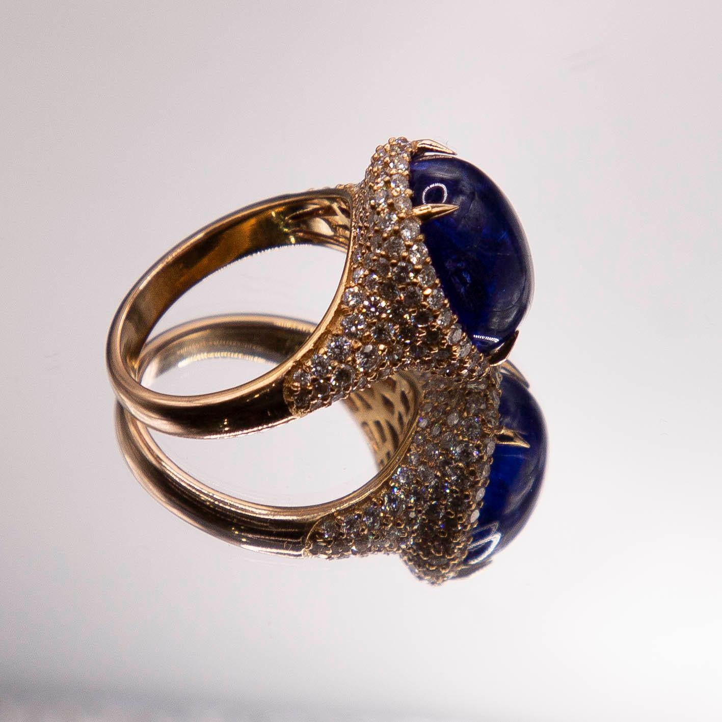10.69 Carat Oval Cabochon Tanzanite/18k Yellow Gold Ring/2.14 Carats Diamond In New Condition For Sale In Birmingham, MI