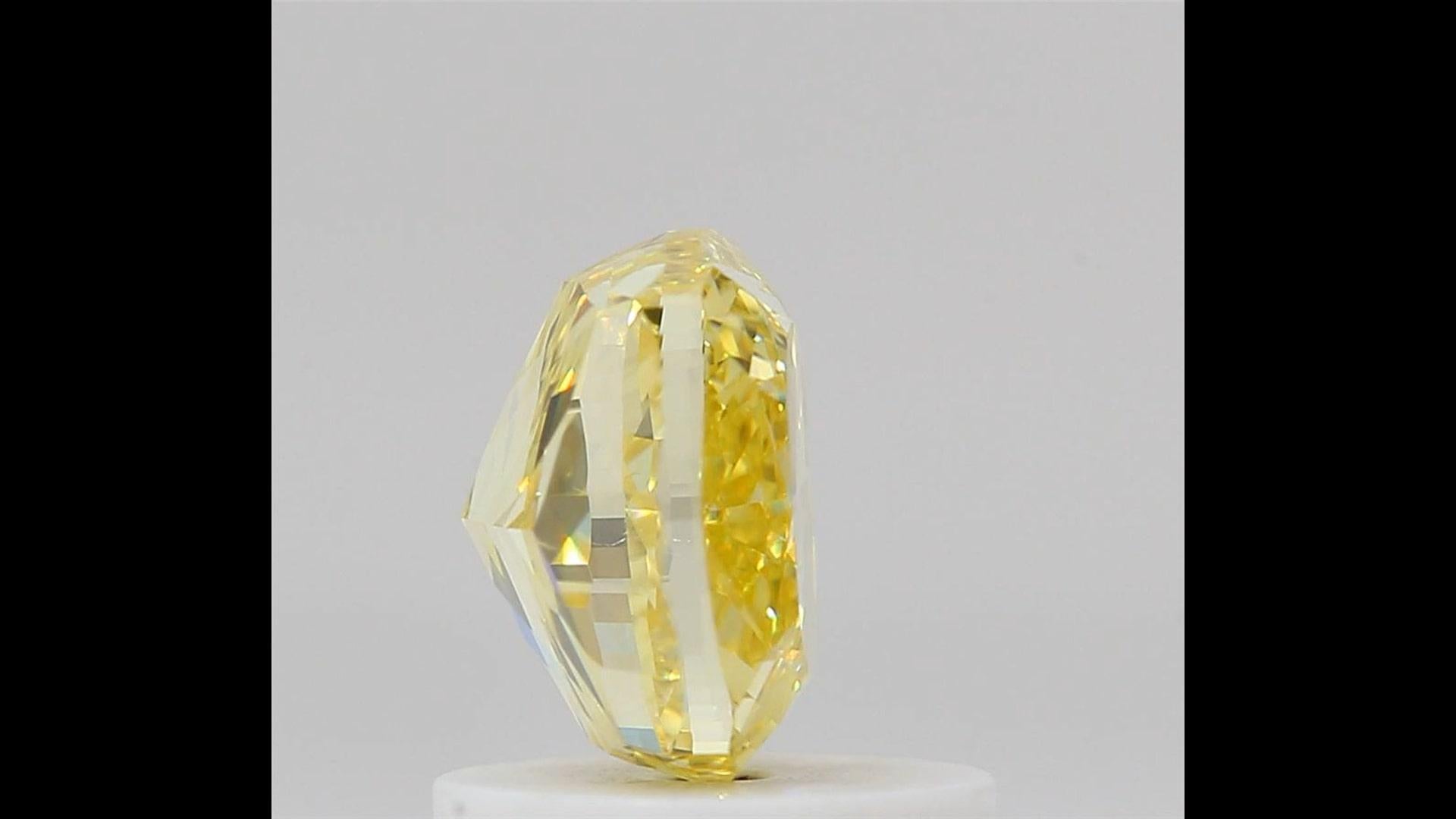 1.06carat Loose Diamond, GIA Certified Natural Fancy Intense Yellow Diamonds In New Condition In Hong Kong, HK