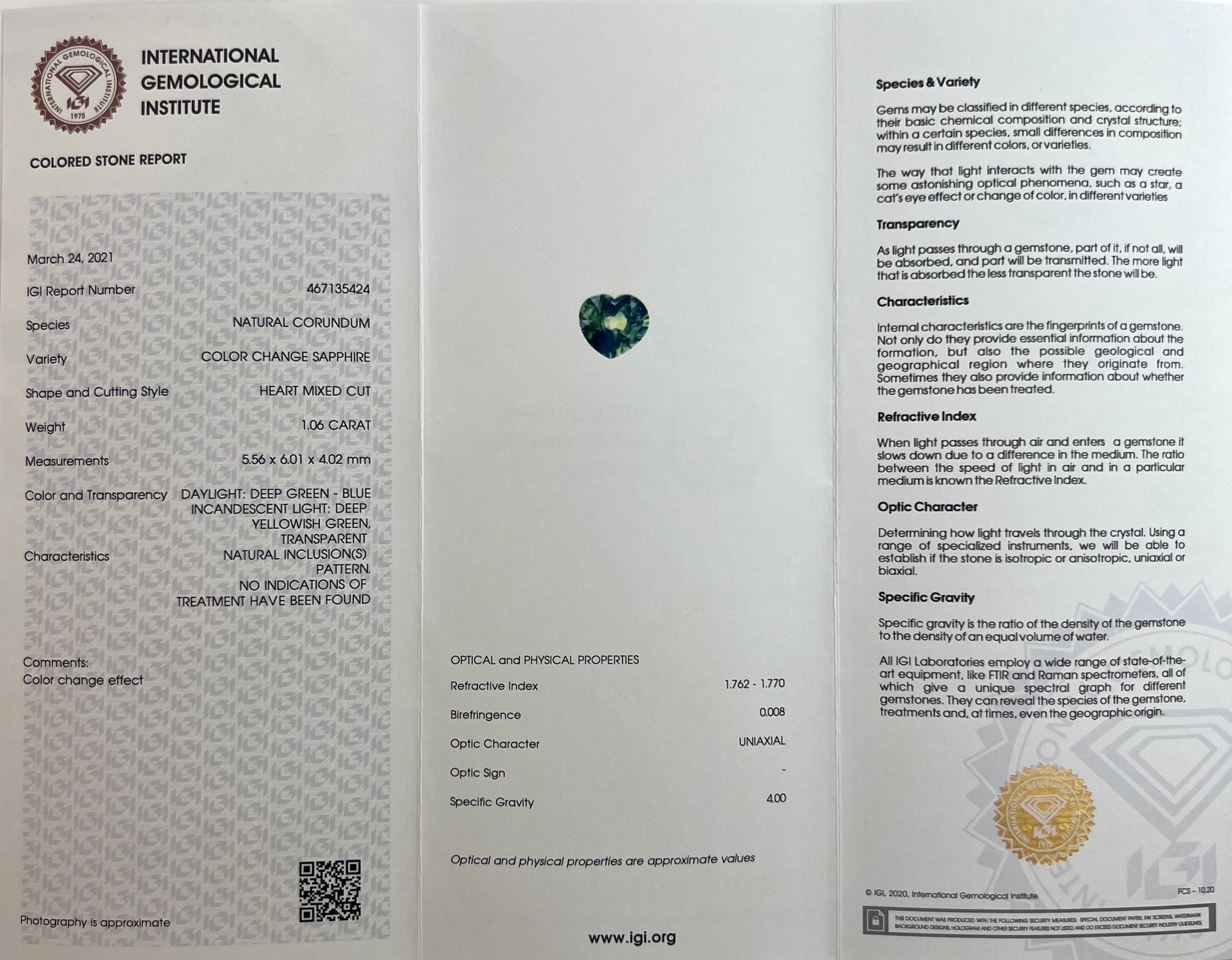 Heart Cut 1.06ct Colour Change Untreated Heart Sapphire IGI Certified 18k Gold Pendant For Sale