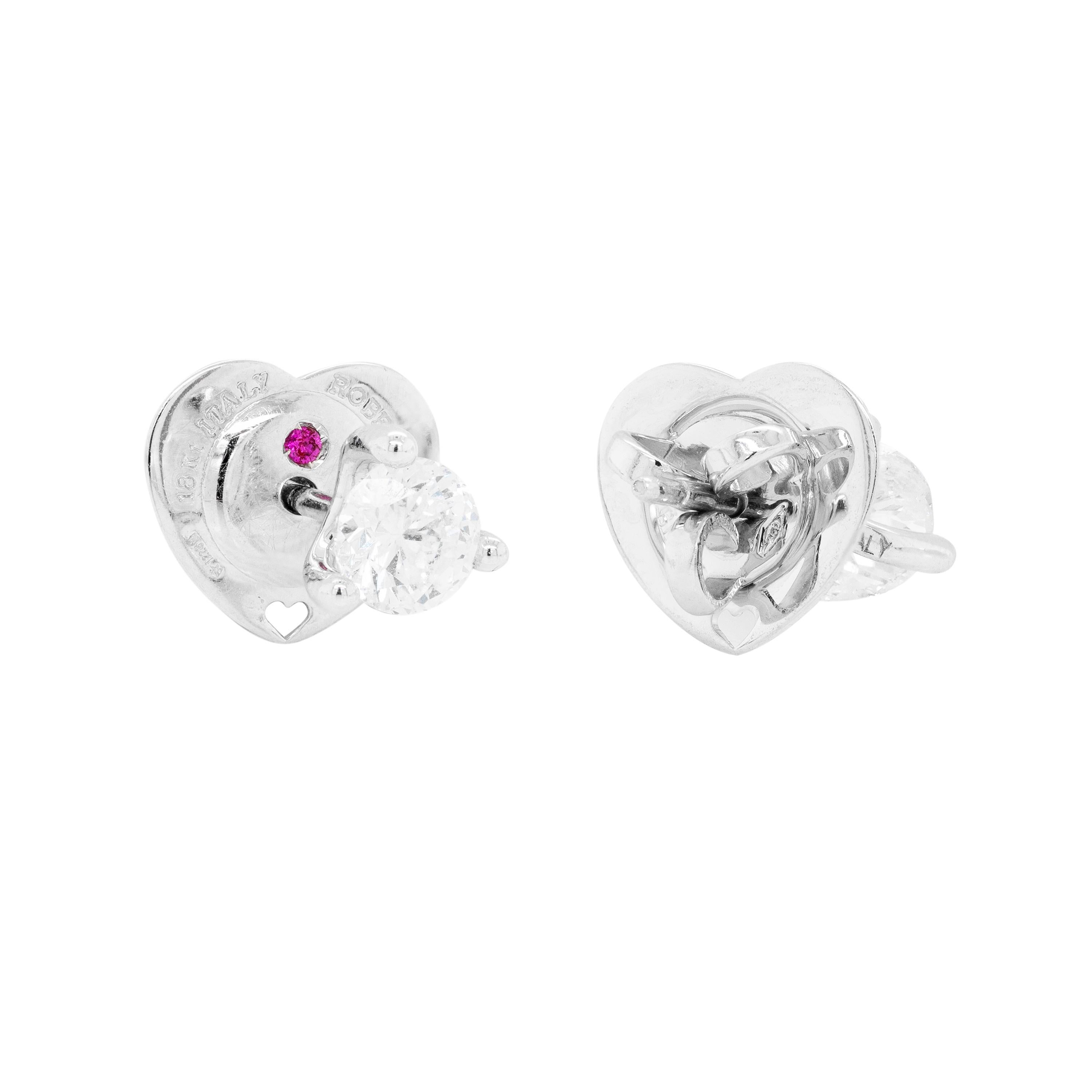 Beautiful Roberto Coin stud earrings set with their iconic Cento diamonds known for their 100 facets. Each earring is set with a certified diamond weighing 0.53 carat and is graded F in colour and VS1 in clarity, each held in an 18 carat white gold