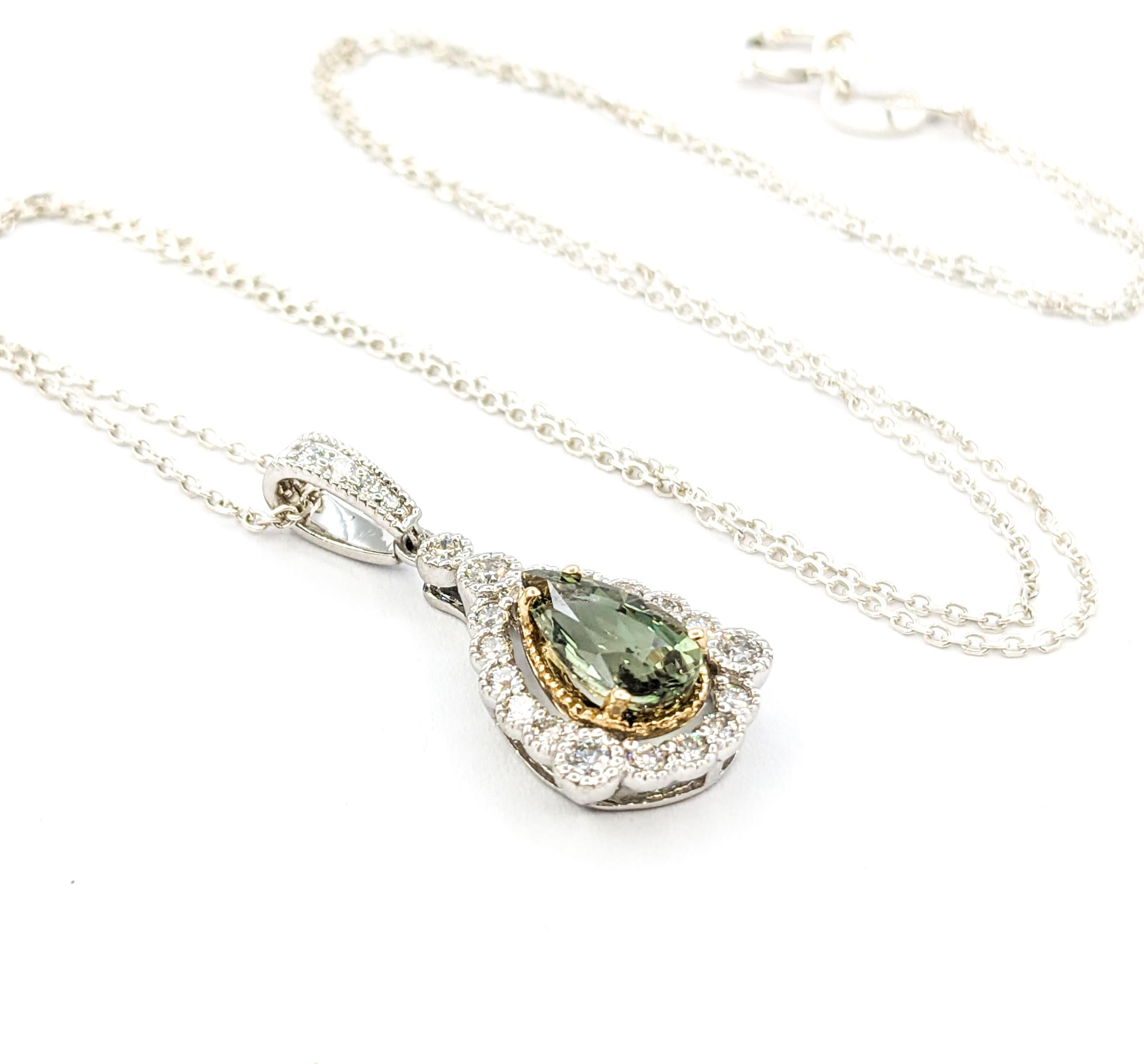 Ciondolo di alessandrite GIA da 1,06 ct con diamanti in oro bicolore in vendita 5