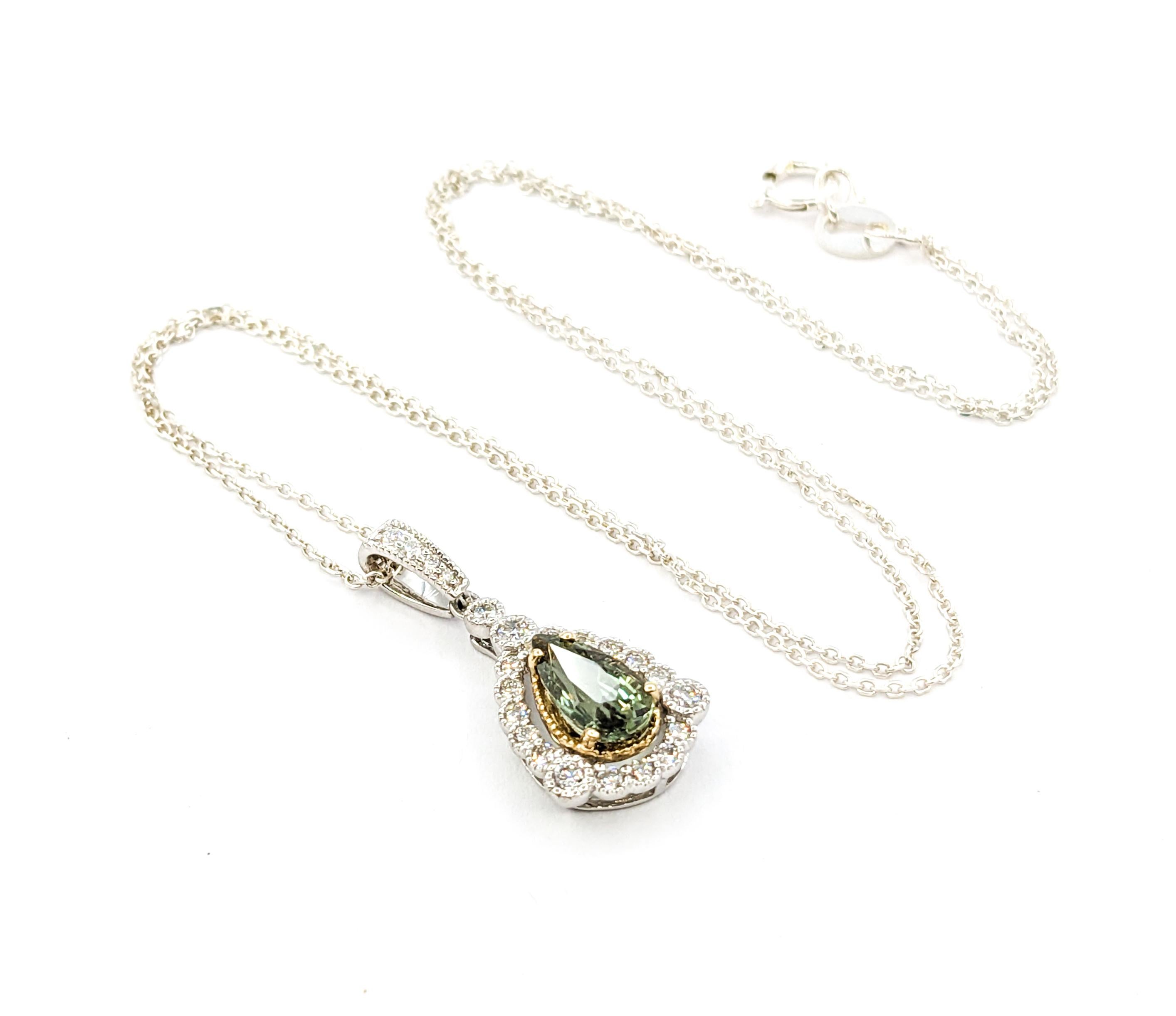 Ciondolo di alessandrite GIA da 1,06 ct con diamanti in oro bicolore in vendita 3