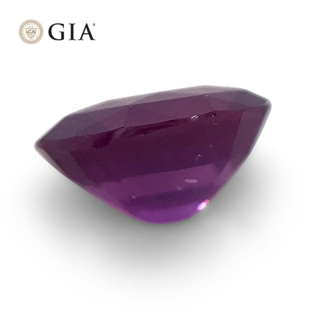 1.06ct Oval Vivid Pink-Purple Sapphire GIA Certified Sri Lanka For Sale 4