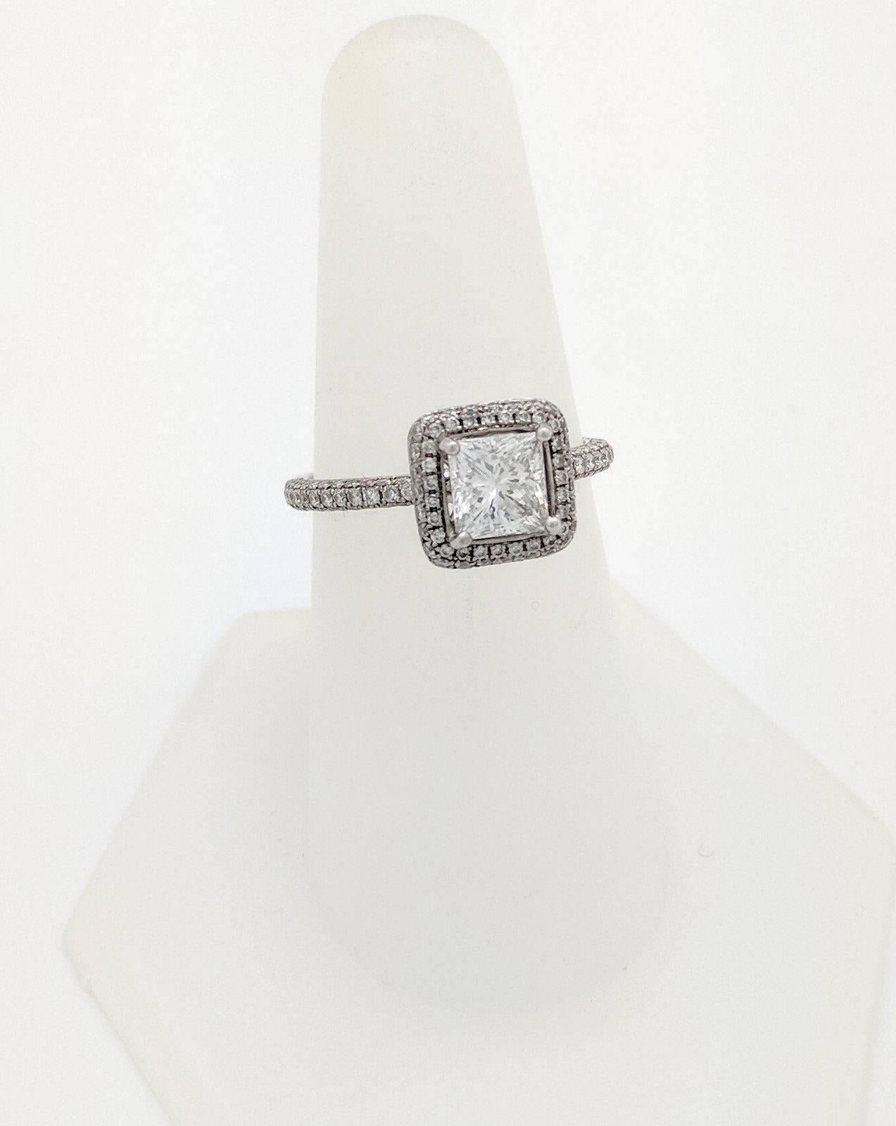 Contemporary 1.06 Carat Princess Cut Natural Diamond Halo Ring GIA Certified VVS2/E