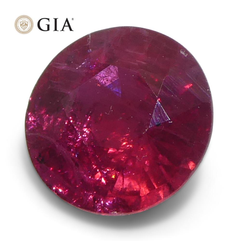 1.06ct Round Red Ruby GIA Certified Madagascar in vendita 5