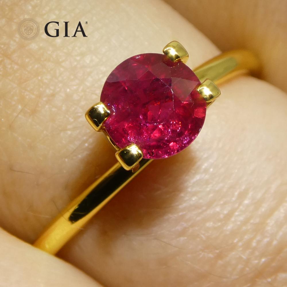 Taglio brillante 1.06ct Round Red Ruby GIA Certified Madagascar in vendita