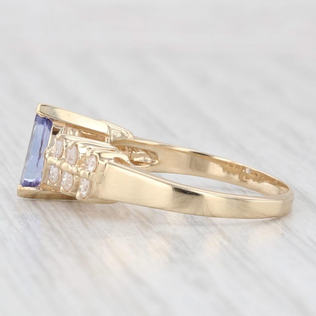 Información sobre la gema:
- Tanzanita natural -
Quilates - 0.62ct
Talla - Marquise Brillante
Color - Morado
Tratamiento - Calentado

- Diamantes naturales -
Quilates totales - 0,44ctw
Talla - Redonda brillante
Color - H - I
Claridad - I1 -