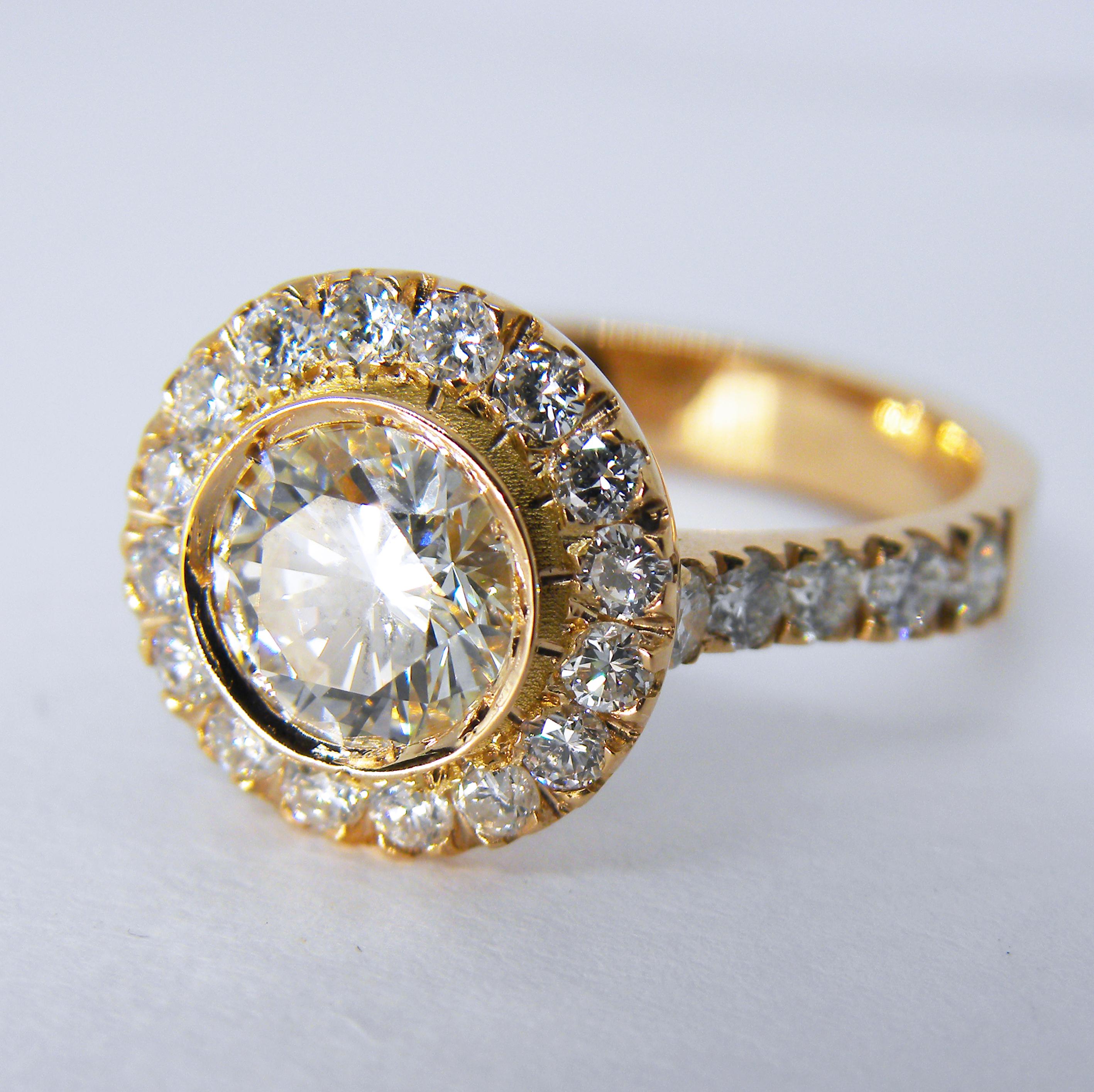 1.06 Karat GIA Certified White Diamond Halo Rose Gold Setting Engagement Ring 3