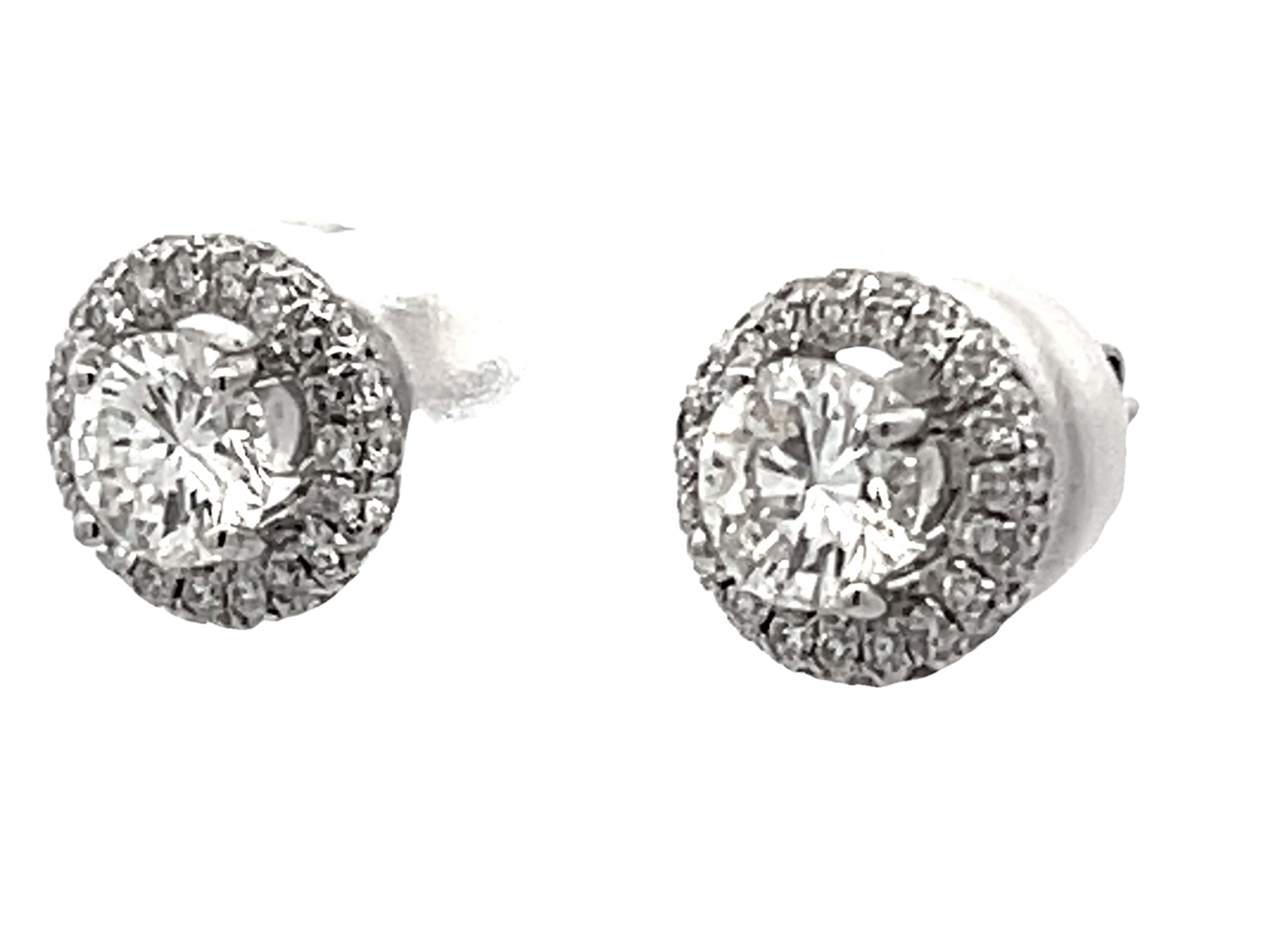 Brilliant Cut 1.07 Brilliant Diamond Halo Diamond Stud Earrings 18k White Gold For Sale
