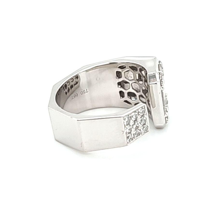 Baguette Cut 1.07 Carat Baguette Diamond White Gold Ring For Sale