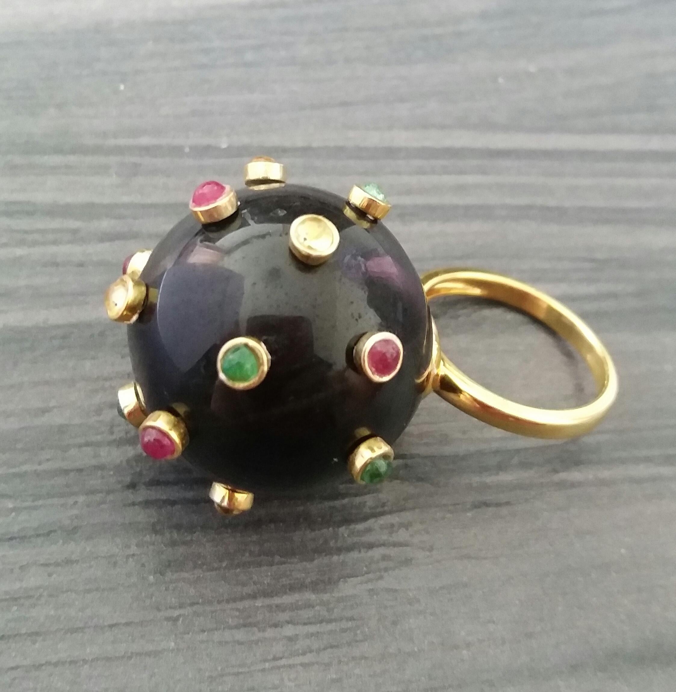 107 Karat Schwarzer Obsidian Ball Rubin Smaragd Gelber Saphir Cabs 14K Gold Ring (Rundschliff) im Angebot