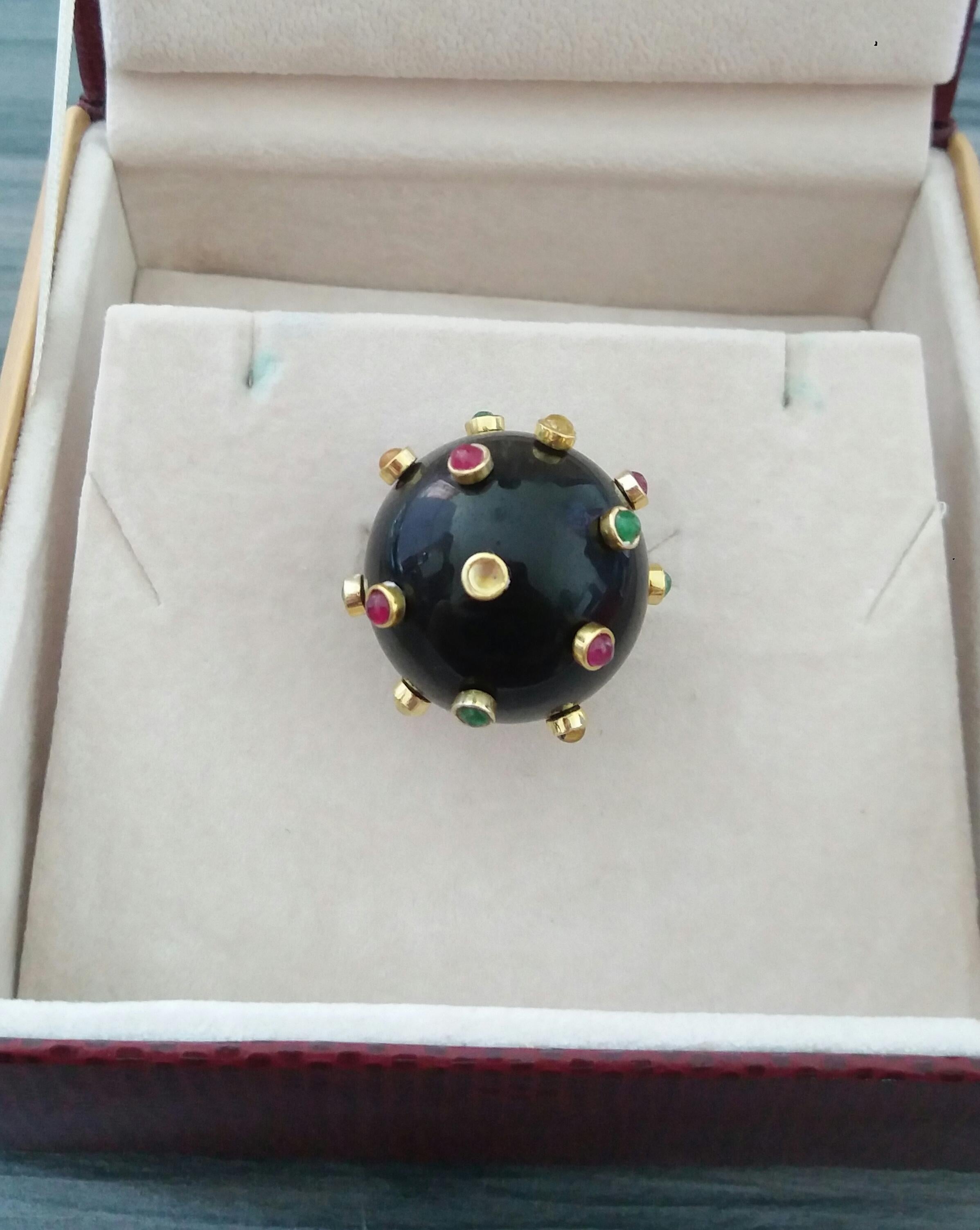 107 Carat Black Obsidian Ball Ruby Emerald Yellow Sapphire Cabs 14K Gold Ring In Excellent Condition For Sale In Bangkok, TH