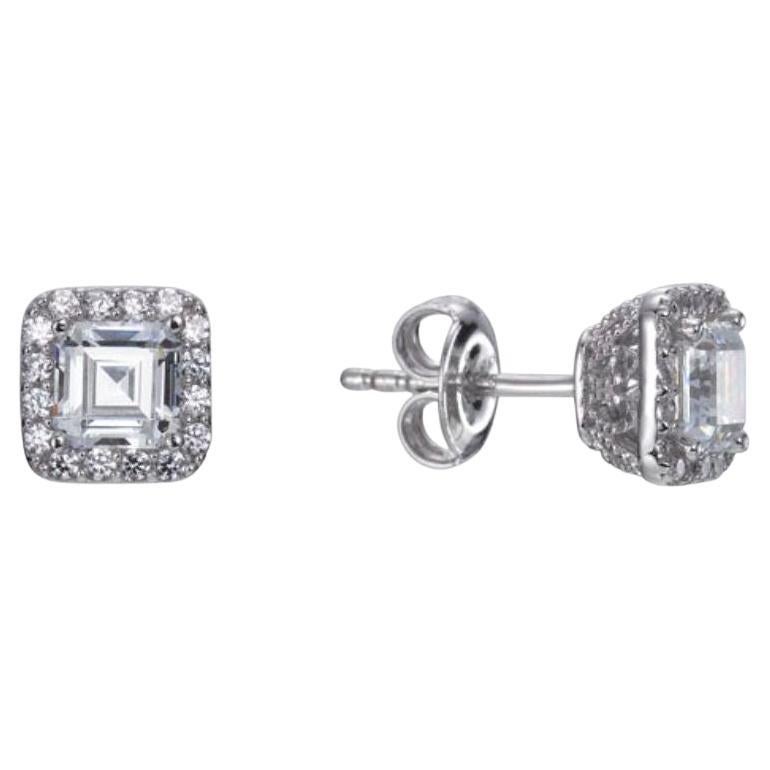 Clous d'oreilles en argent sterling avec zirconia cubique de 1,07 carat et halo en forme de princesse en vente