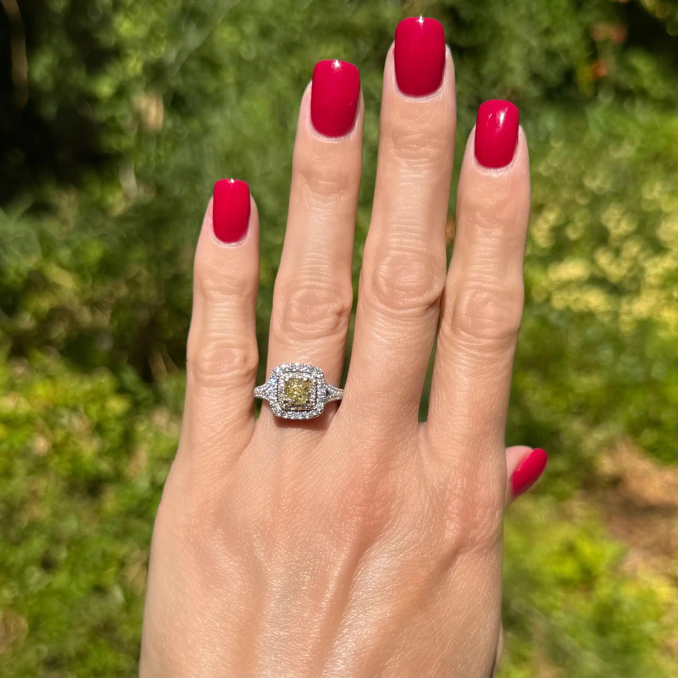 Modernist 1.07 Carat Cushion GSI Natural Fancy Light Yellow Diamond Vintage NEIL LANE Ring For Sale