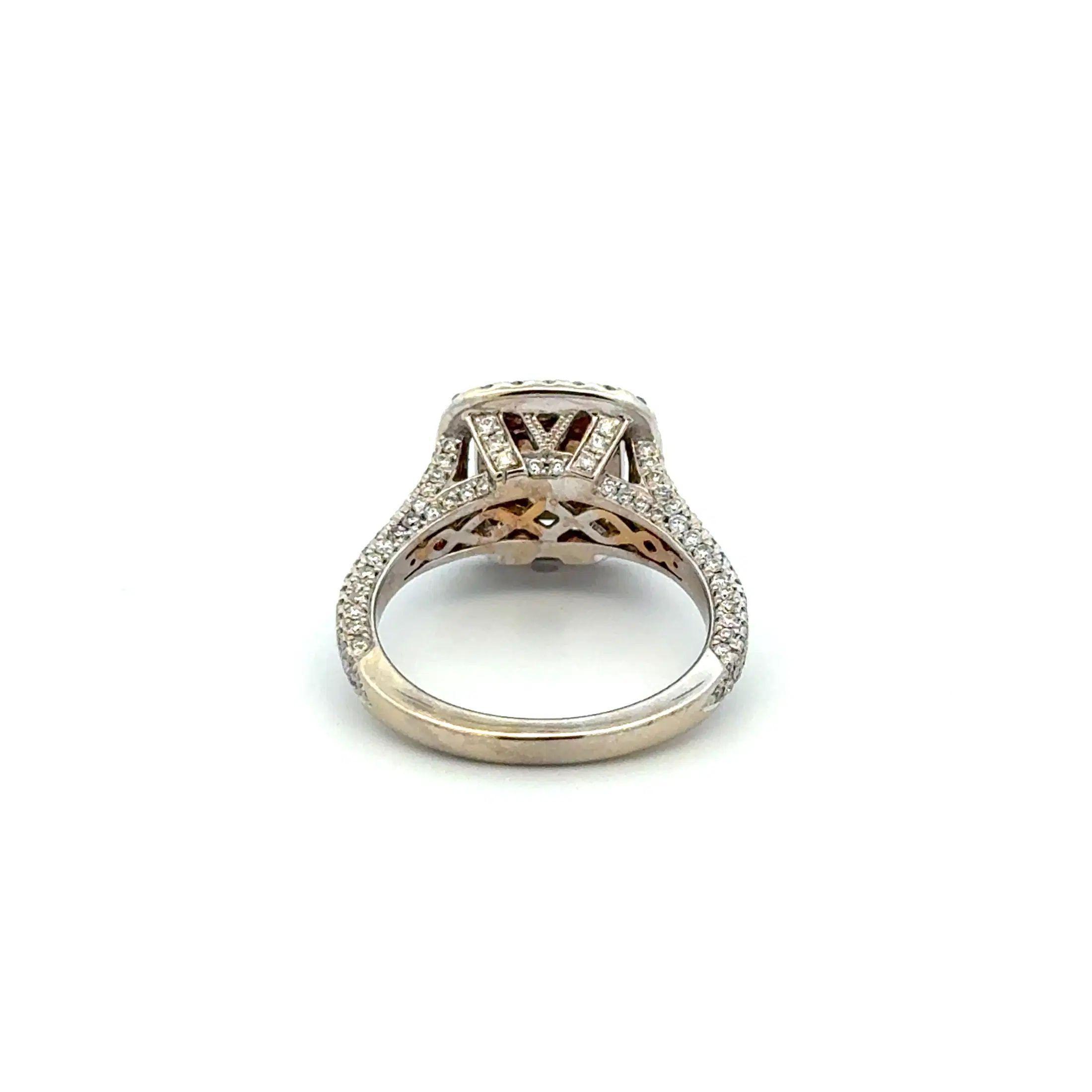 1.07 Carat Cushion GSI Natural Fancy Light Yellow Diamond Vintage NEIL LANE Ring In Excellent Condition For Sale In Montreal, QC