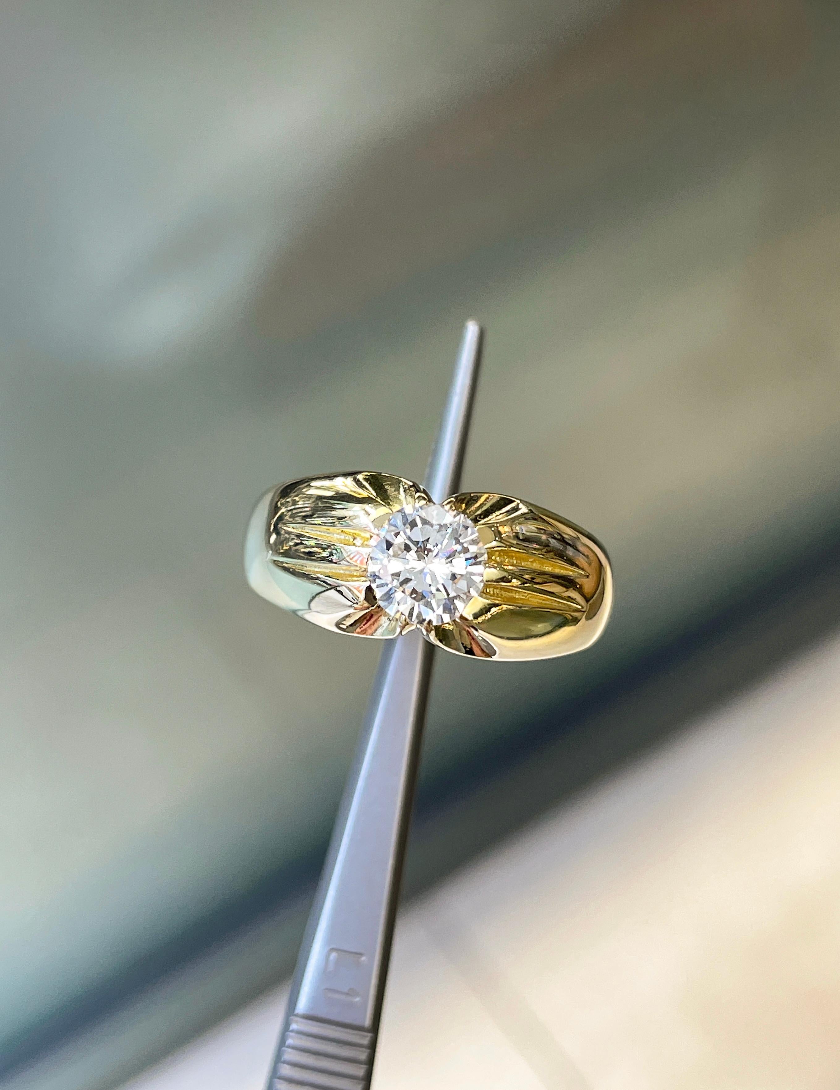 Uomo Anello da uomo con diamante da 1,07 carati in oro giallo 18 carati in vendita