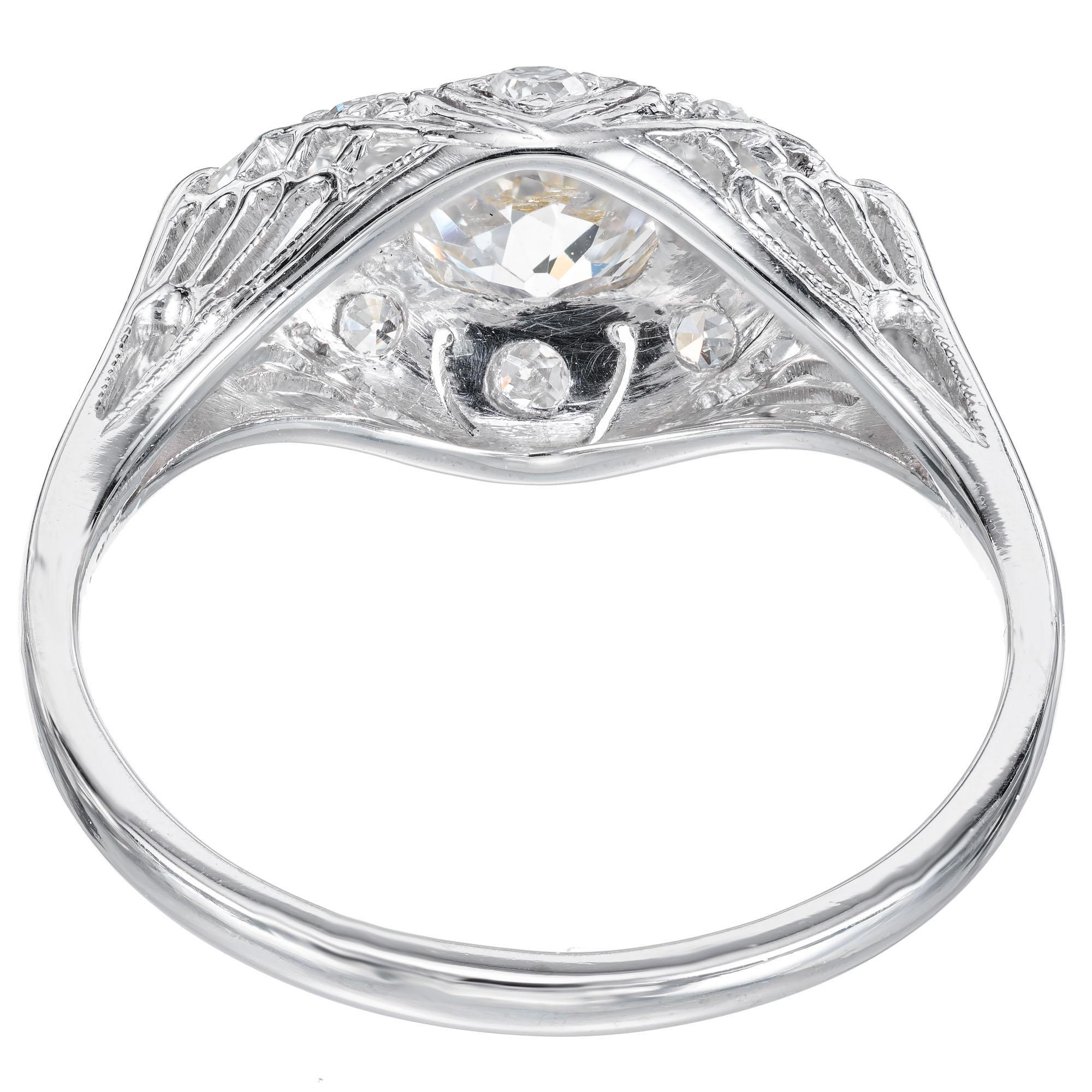 Bague de fiançailles en platine avec diamants de 1,07 carat Bon état - En vente à Stamford, CT