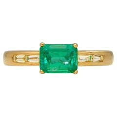 1.07 Carat Emerald & Baguette Diamond East West 18K Gold Ring