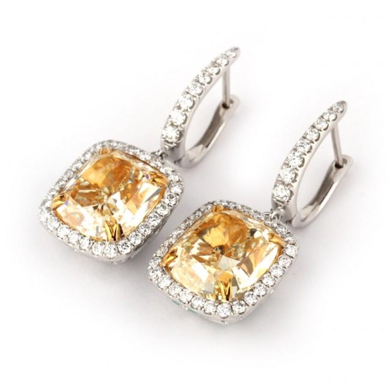 10.7 Carat Fancy Yellow Diamond Drop Earrings In New Condition For Sale In Miami, FL