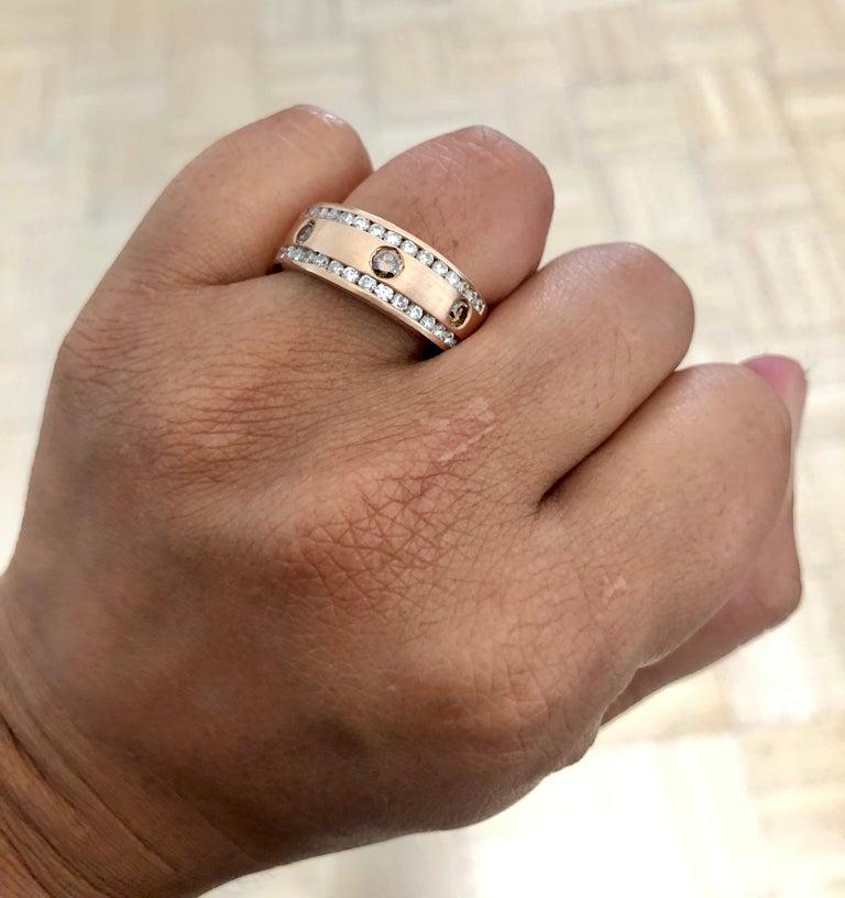 1.07 Carat Men's Champagne Diamond 14k Rose Gold Band In New Condition For Sale In Los Angeles, CA