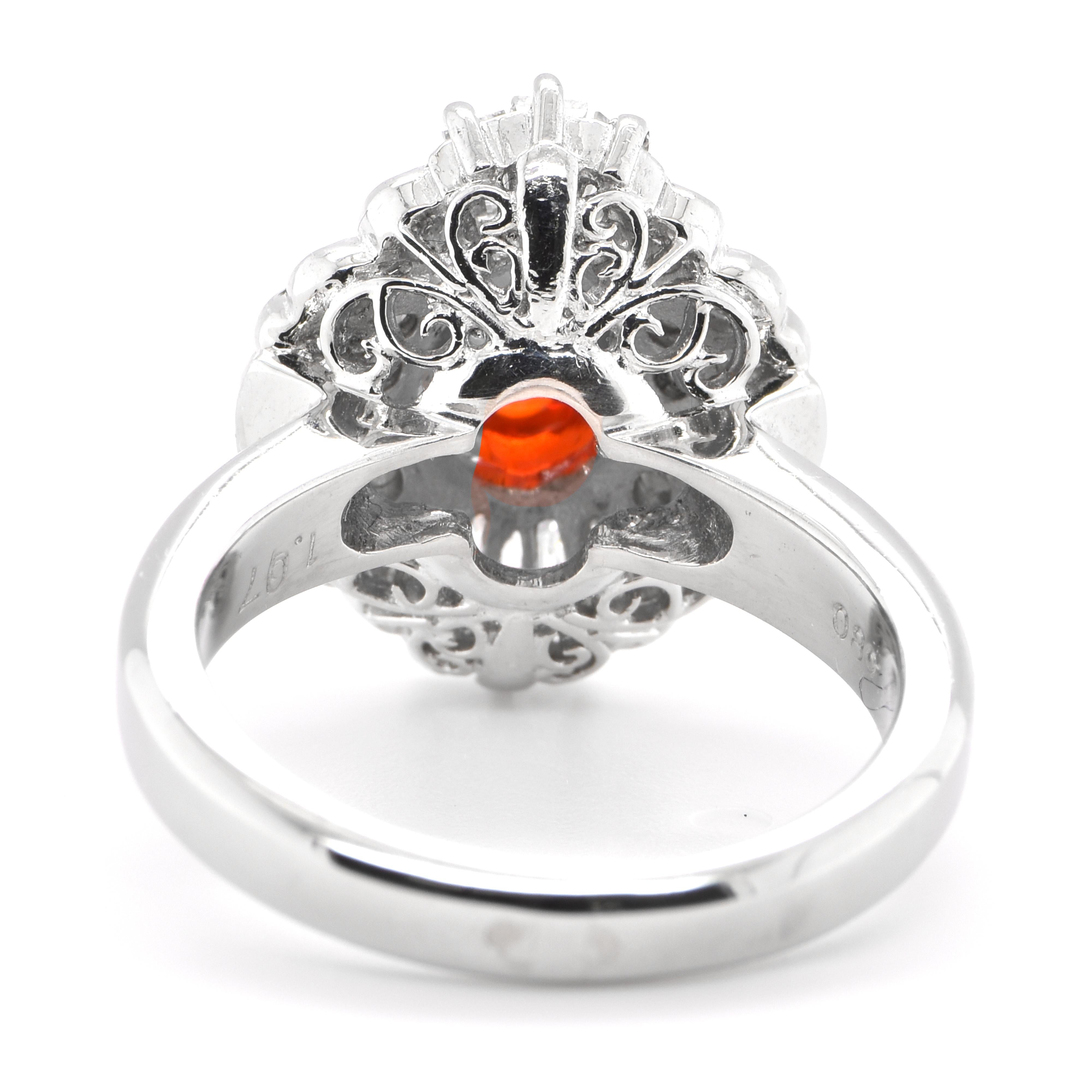 1.07 Carat Natural Fire Opal and Diamond Vintage Ring Set in Platinum In Excellent Condition For Sale In Tokyo, JP
