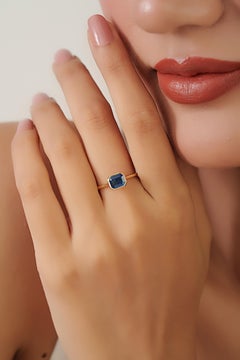 1.07 Carat Octagon Blue Sapphire Solitaire Ring in 14K Yellow Gold Bezel Set
