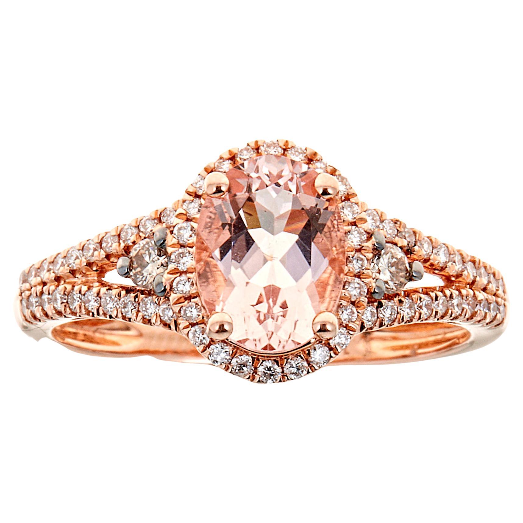 1.07 Carat Oval-Cut Morganite Diamond Accents 14K Rose Gold Ring For Sale