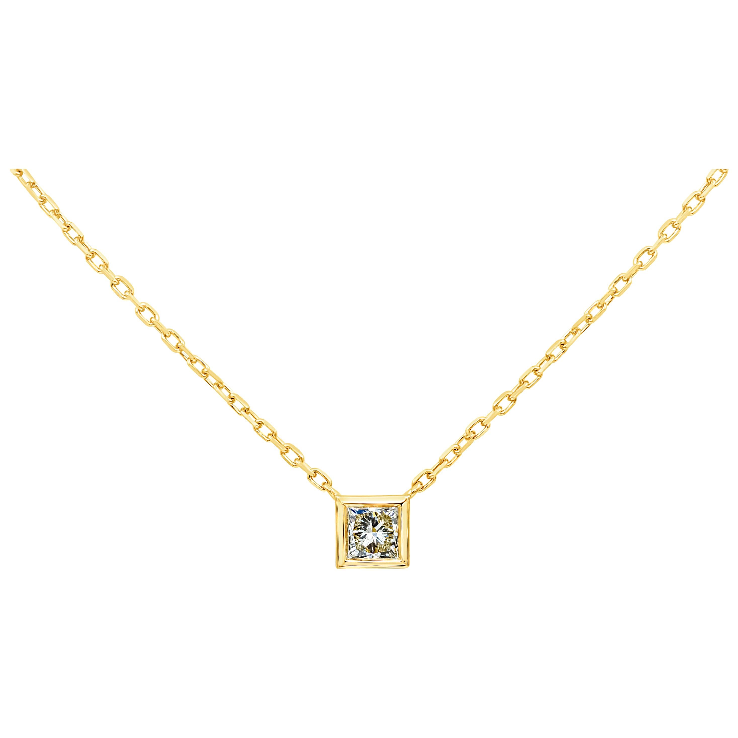 Roman Malakov 1.07 Carats Princess Cut Diamond Solitaire Bezel Pendant Necklace For Sale