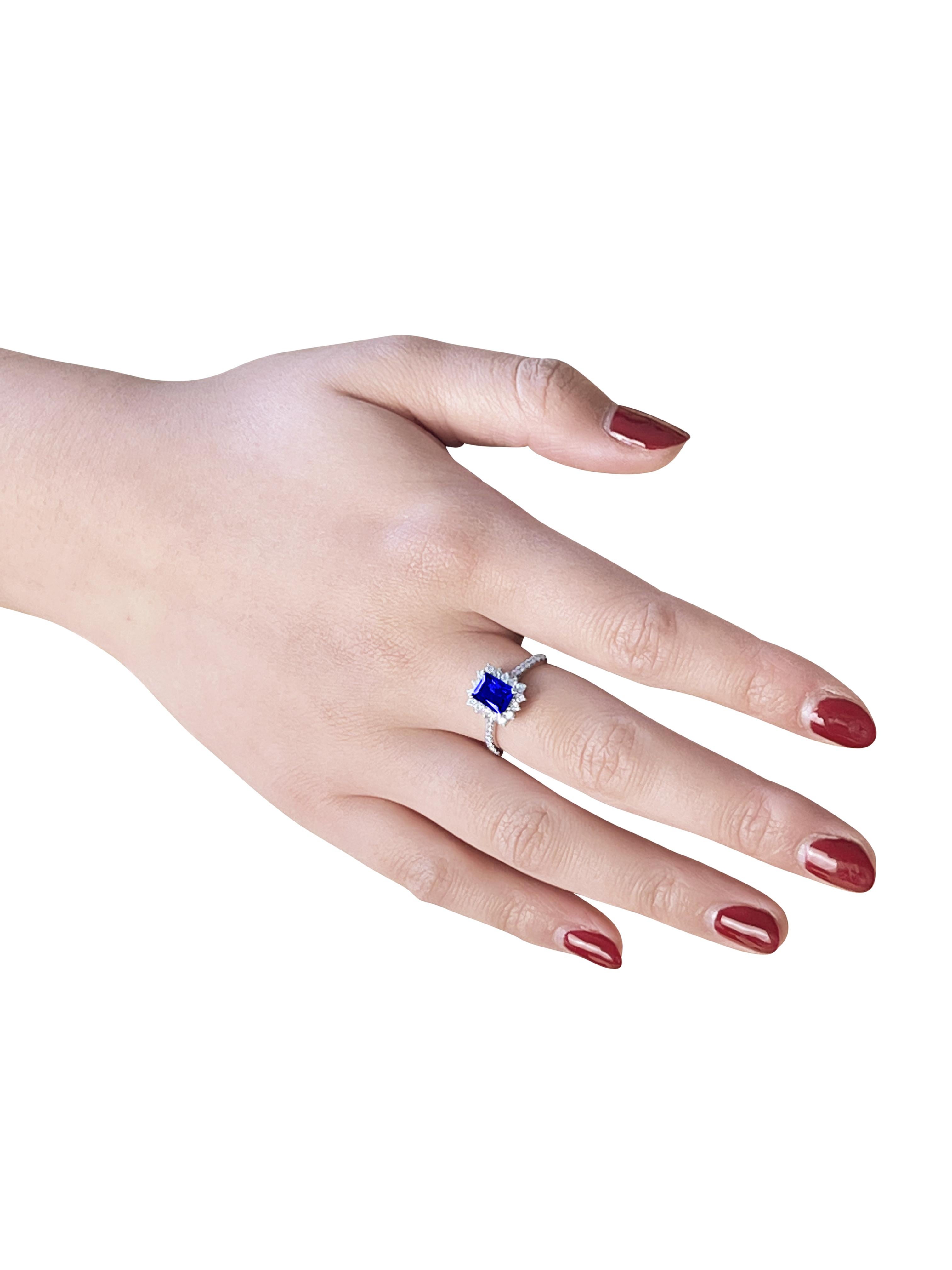 1.07 Carat Royal Blue Ceylon Natural Unheated Sapphire Ring  In New Condition For Sale In Weston, MA