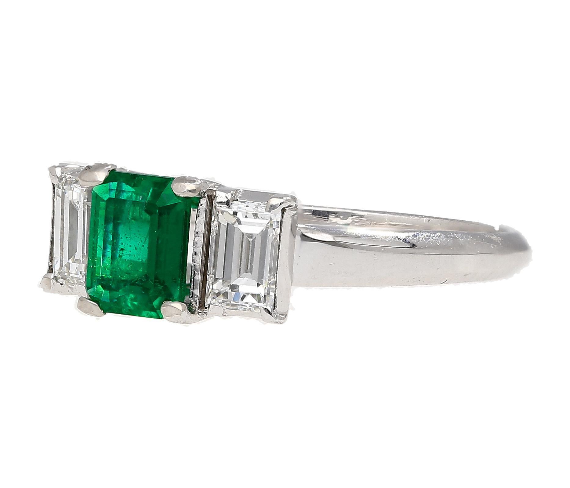 1.07 Carat Square-Cut Emerald and Diamond Three Stone Platinum Ring For Sale 2