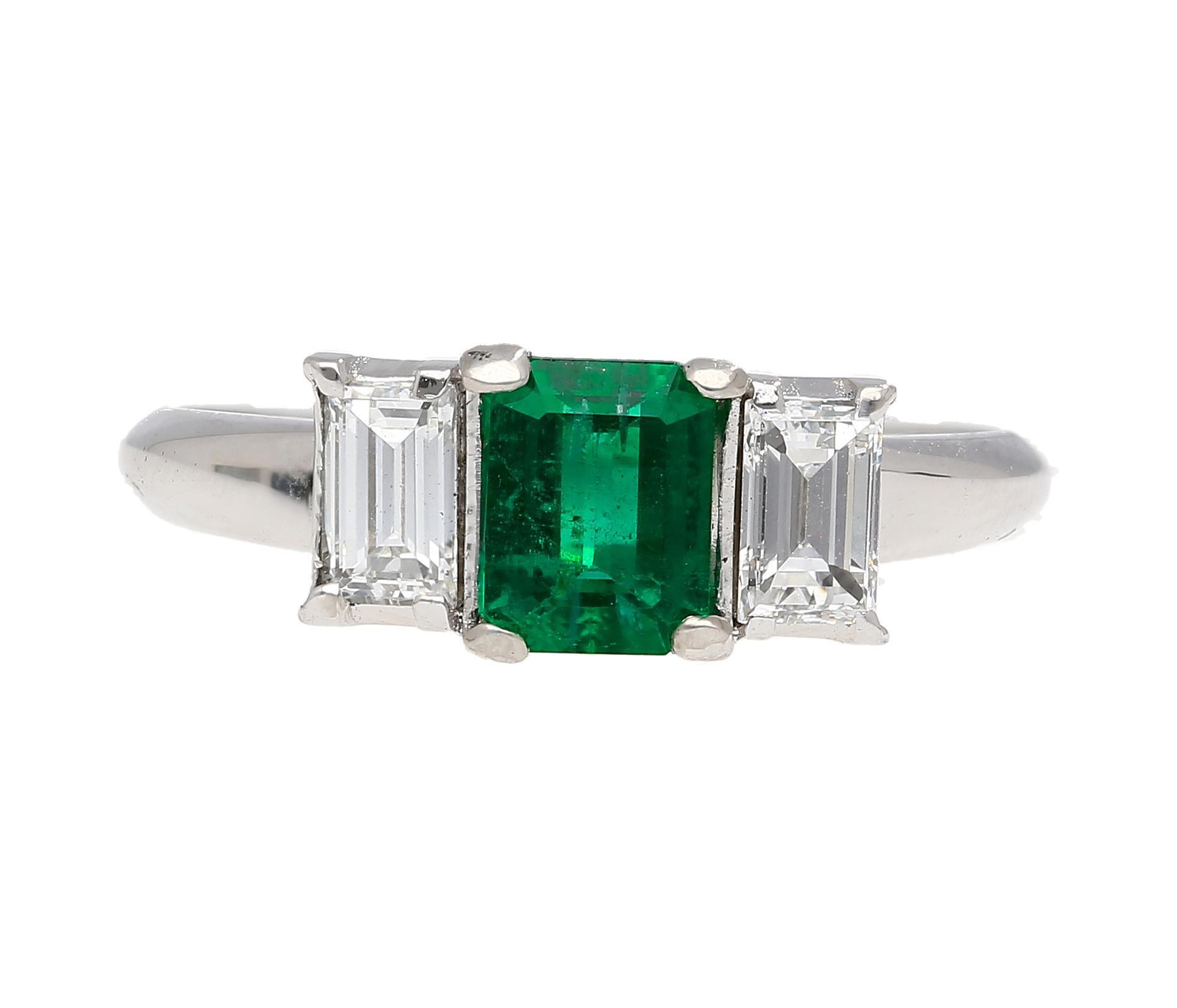 1.07 Carat Square-Cut Emerald and Diamond Three Stone Platinum Ring For Sale 3